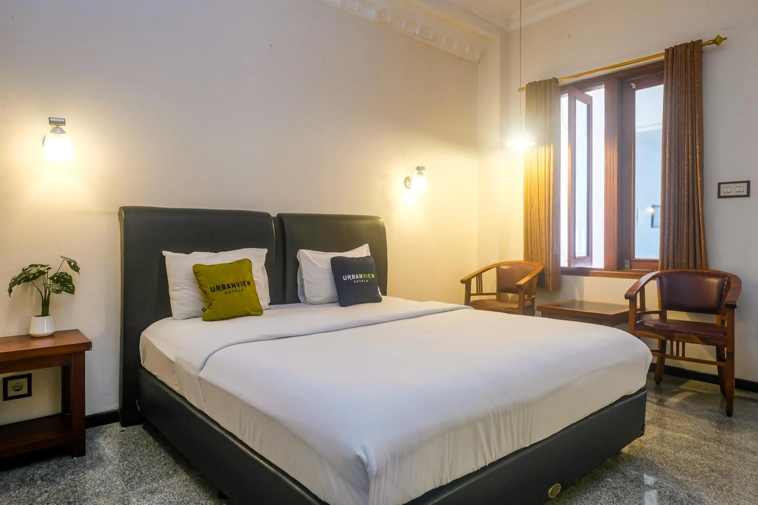 Bedroom, Bed in Urbanview Omah Pari Boutique Hotel