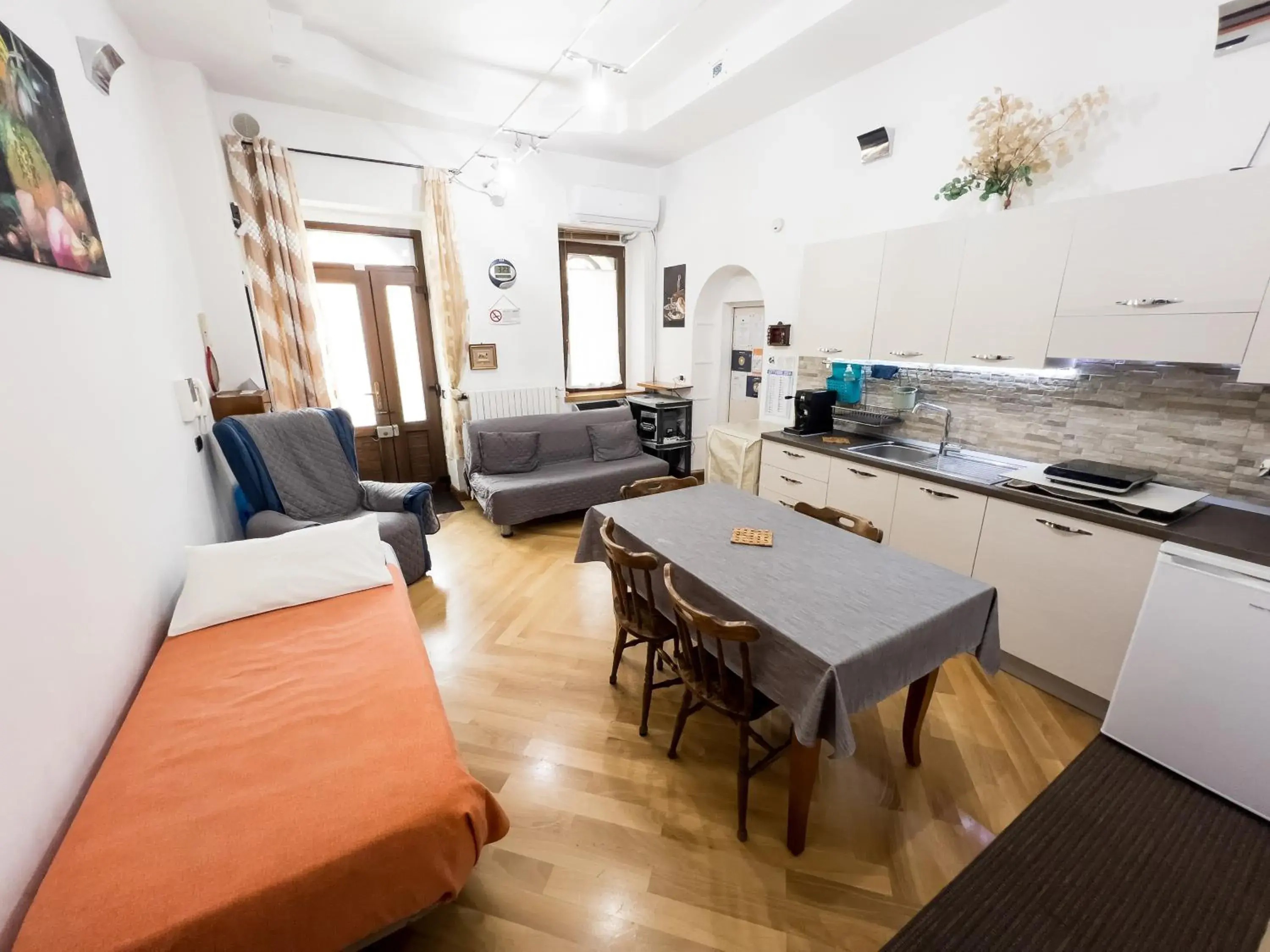 Single Room with Private Bathroom - single occupancy in B&B Barone Single Room with Private Bathroom - single occupancy in B&B Barone