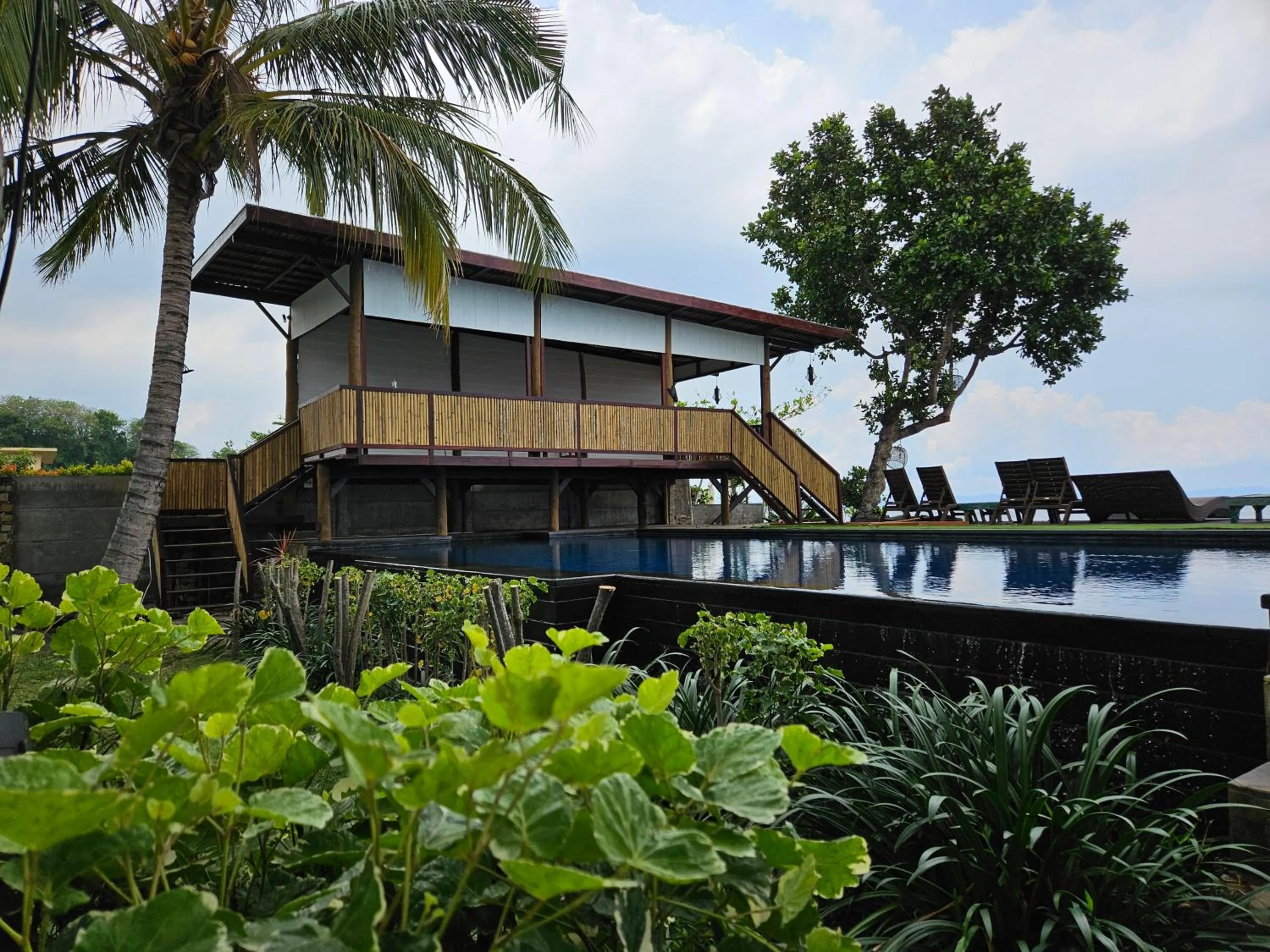 Restaurant/places to eat in Sunsethouse Lombok