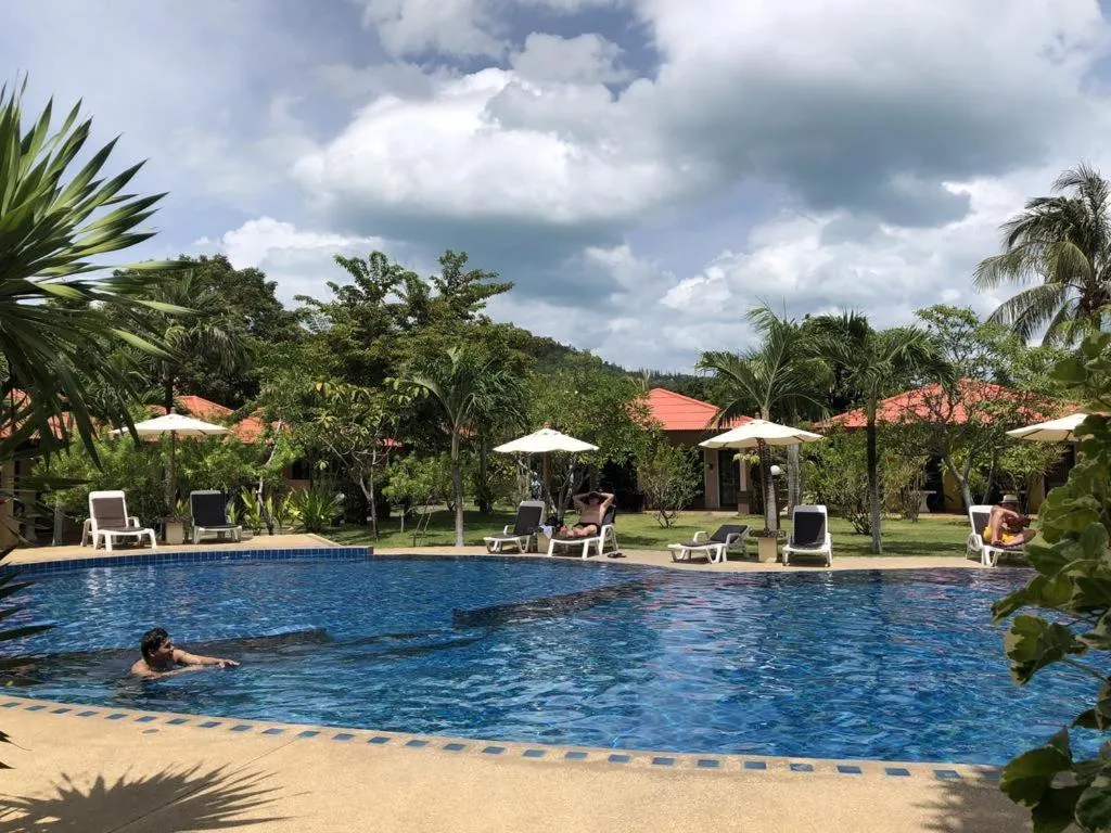 Swimming pool in Samui Mermaid Beachfront