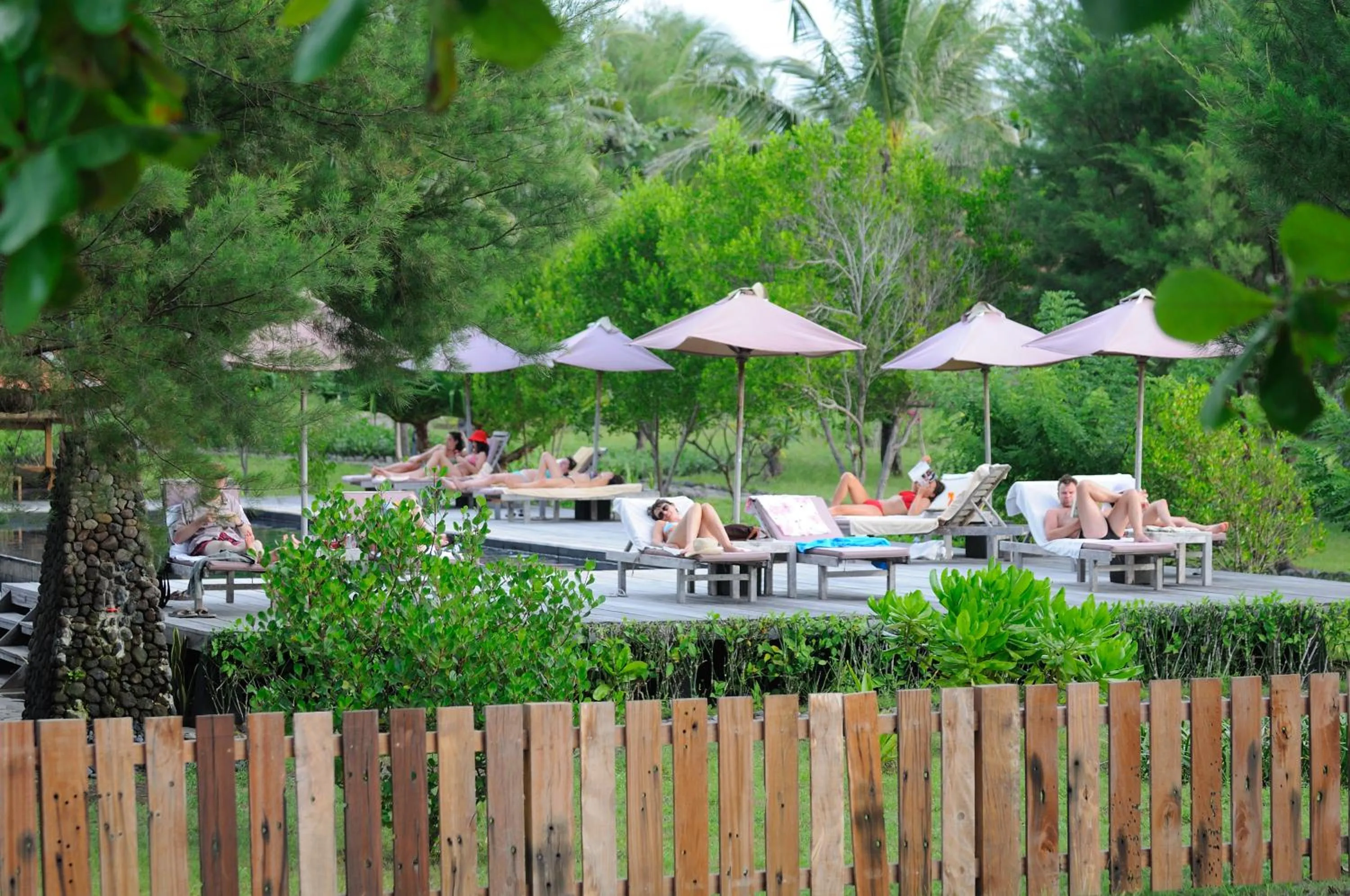 Swimming pool in Desa Dunia Beda Resort