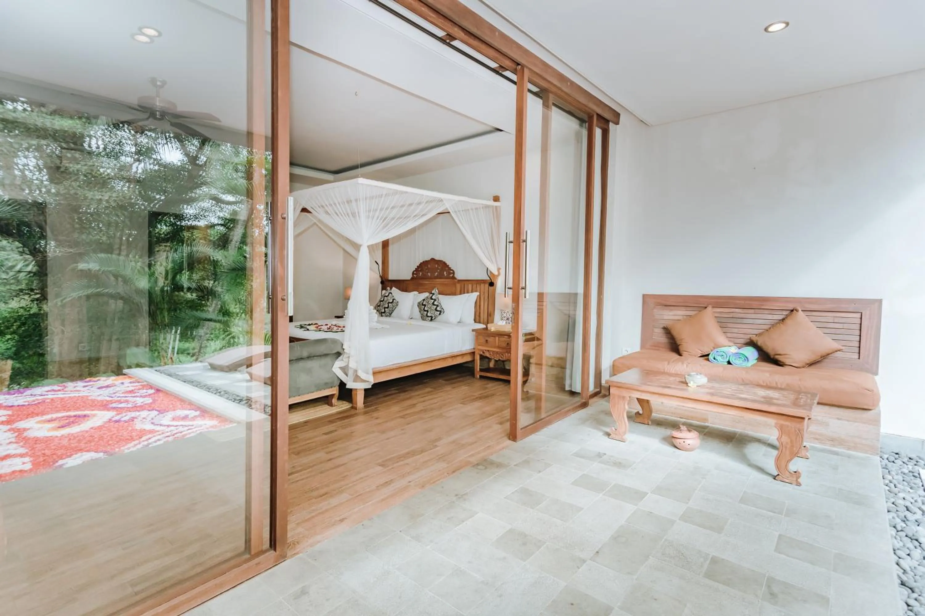 Balcony/Terrace, Bed in Bucu View Resort