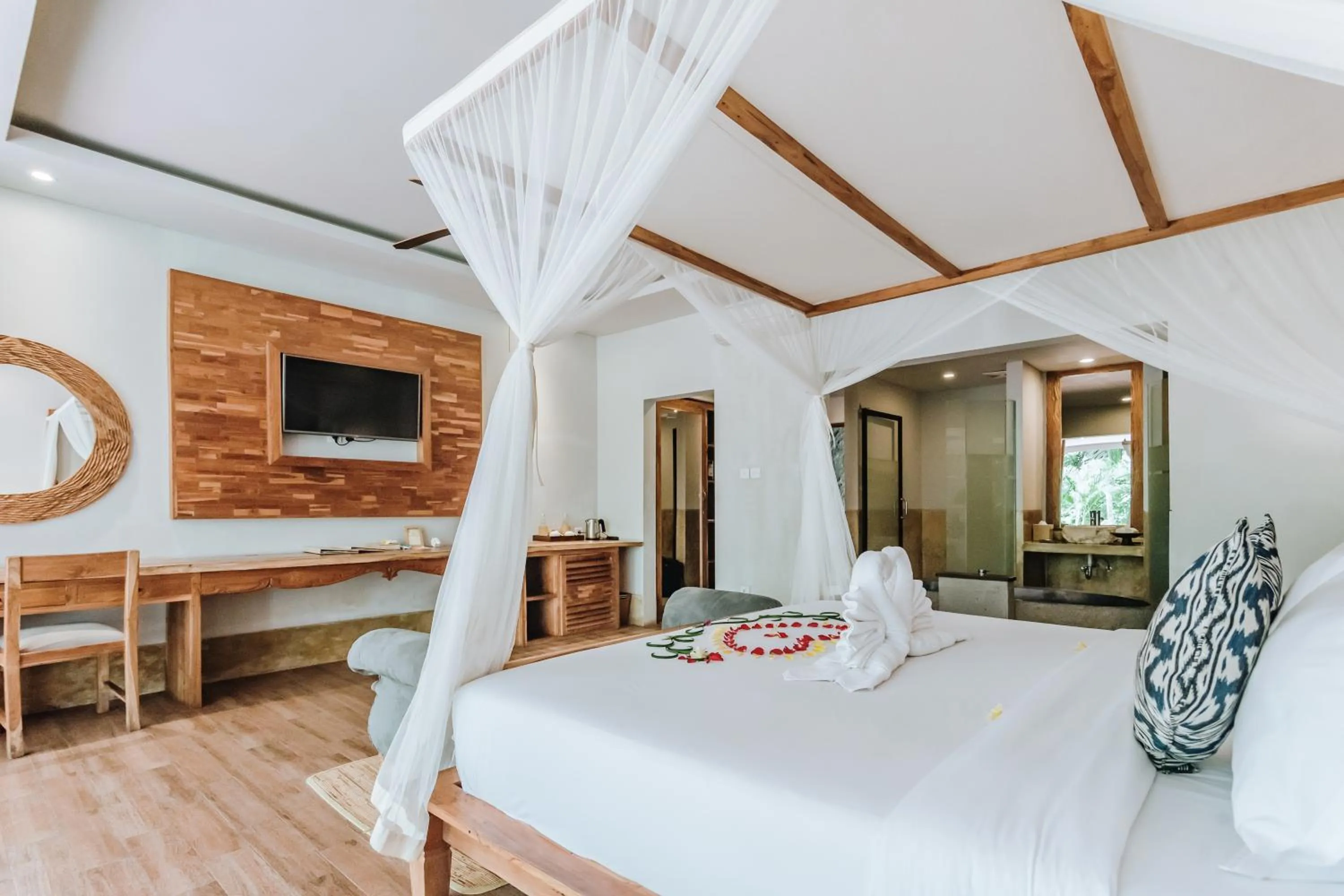 TV and multimedia, Bed in Bucu View Resort