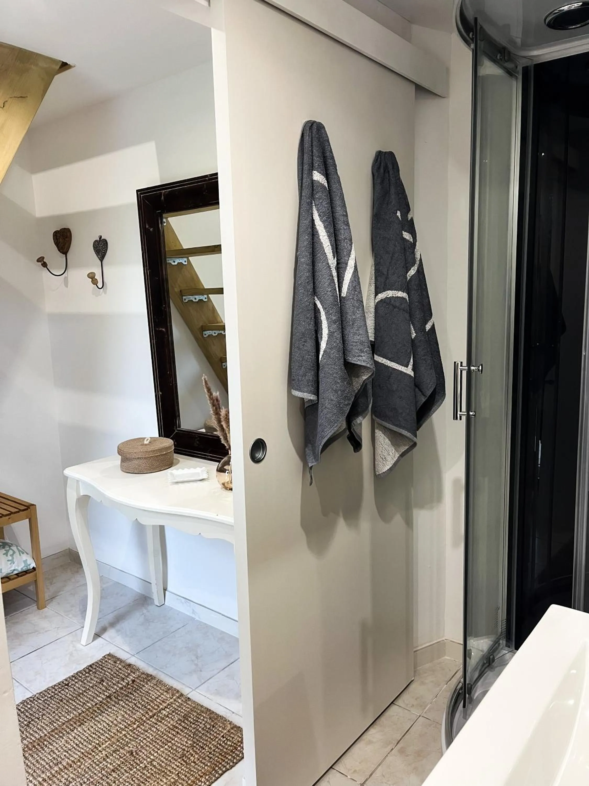 Bathroom in La Villa Saint Val