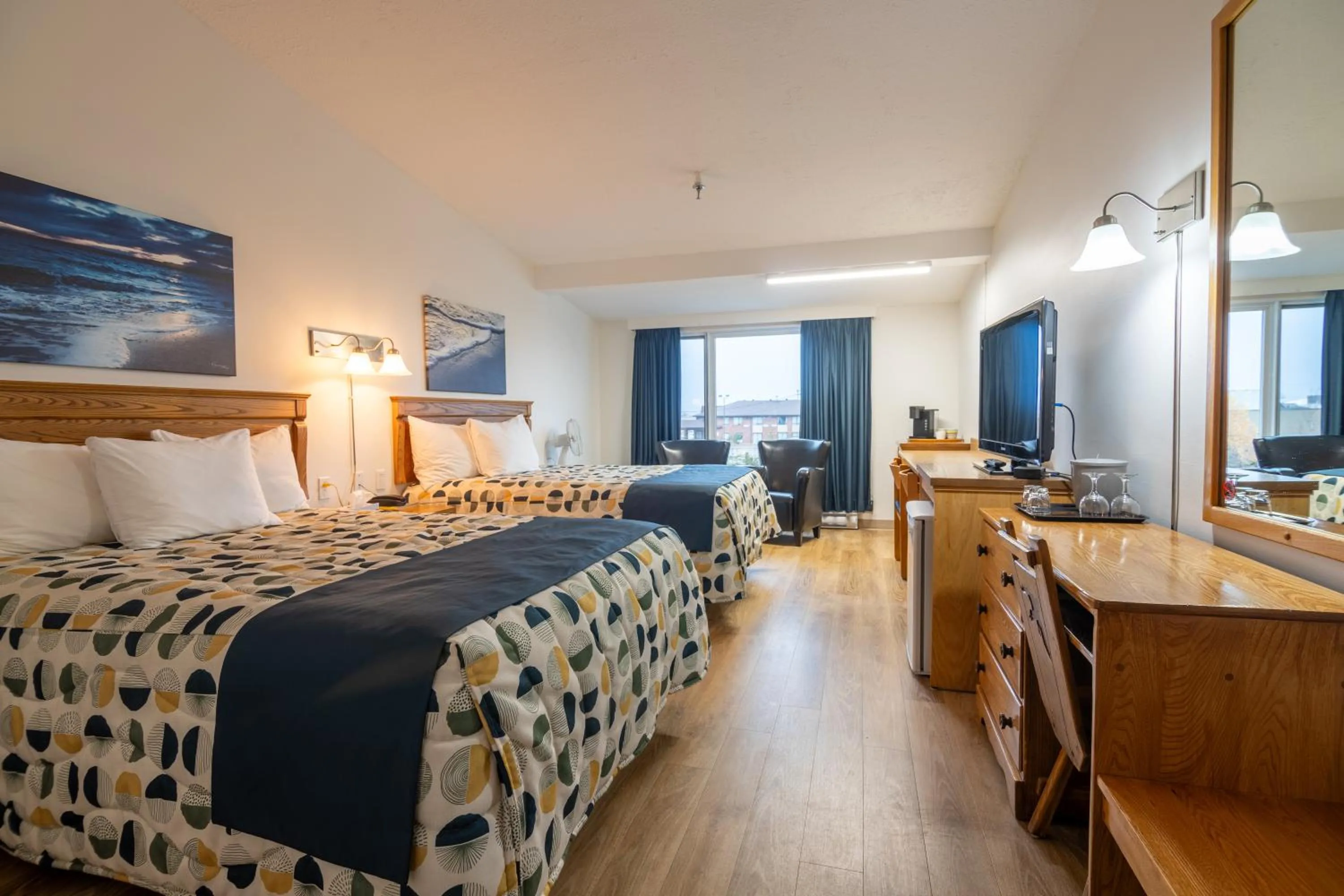 Bedroom in Hôtel Les Mouettes