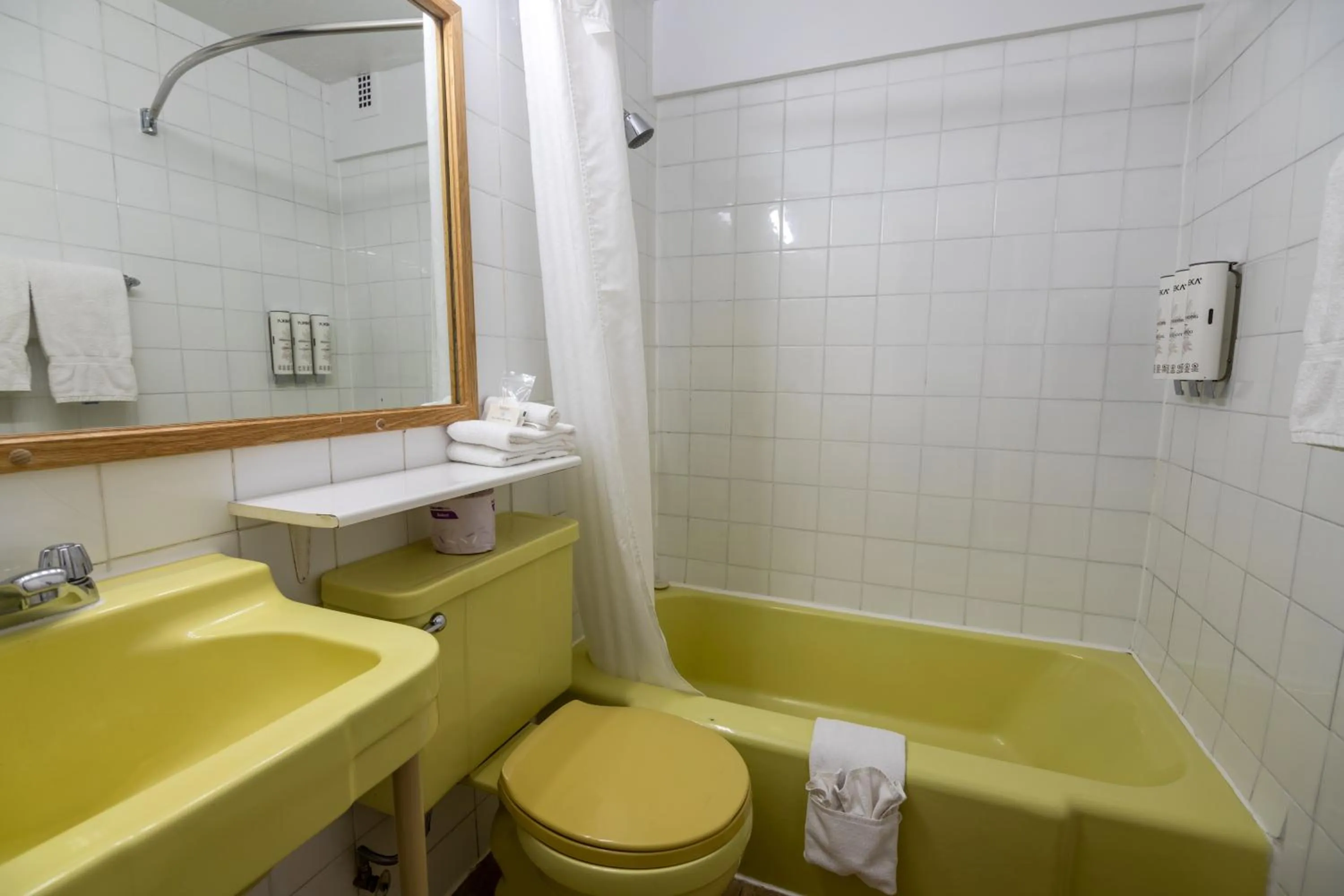 Bathroom in Hôtel Les Mouettes