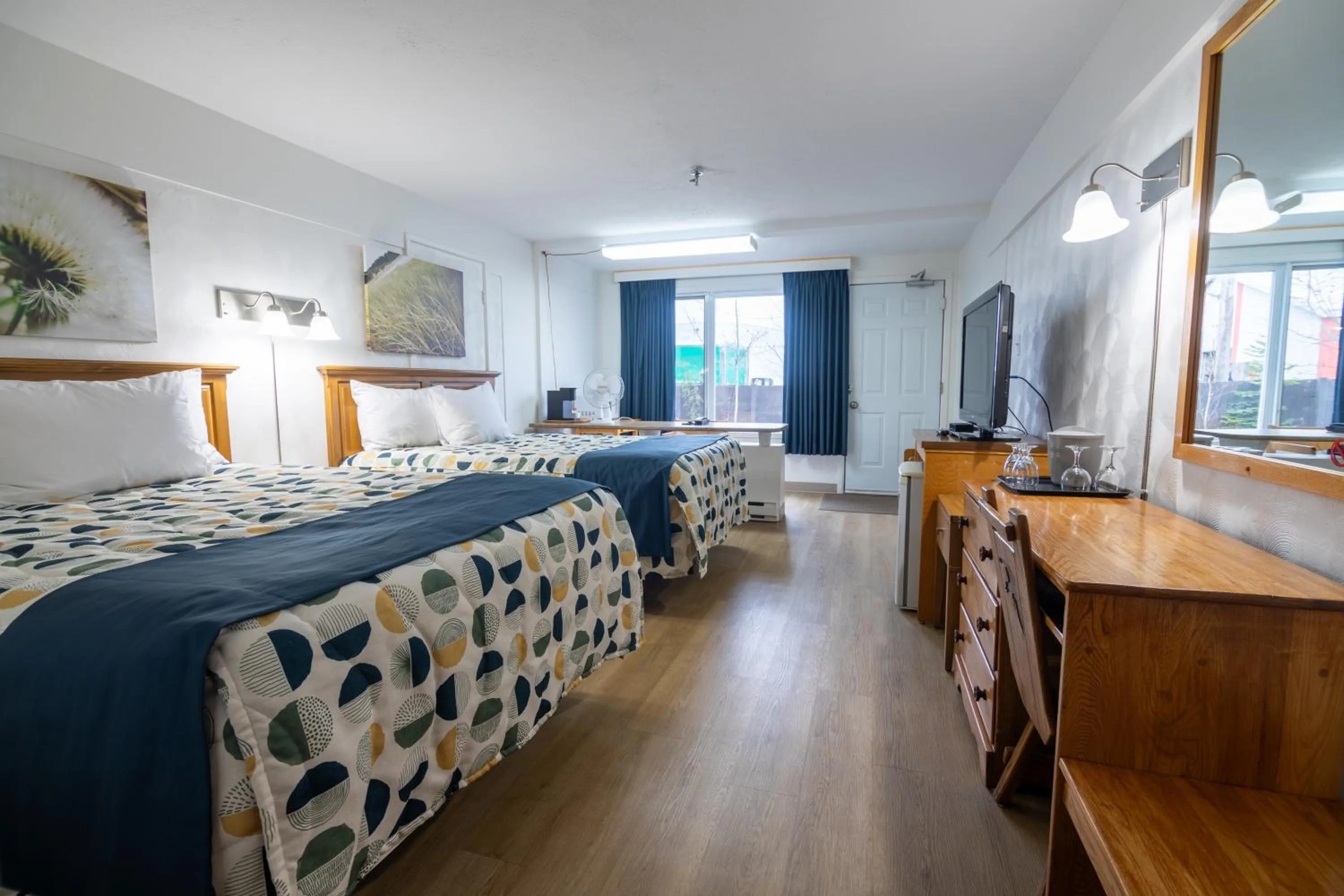 Bedroom in Hôtel Les Mouettes