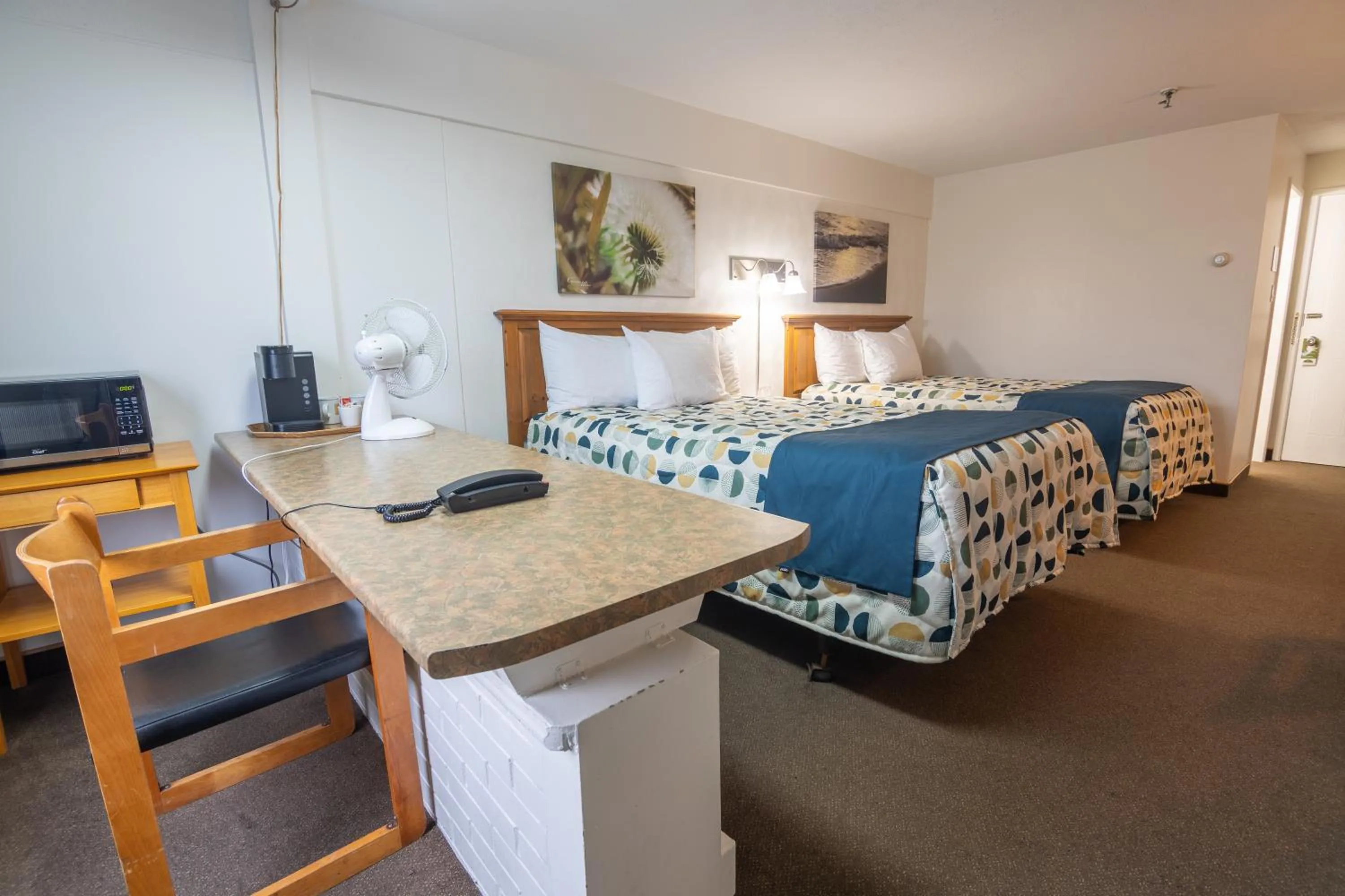 Seating area in Hôtel Les Mouettes