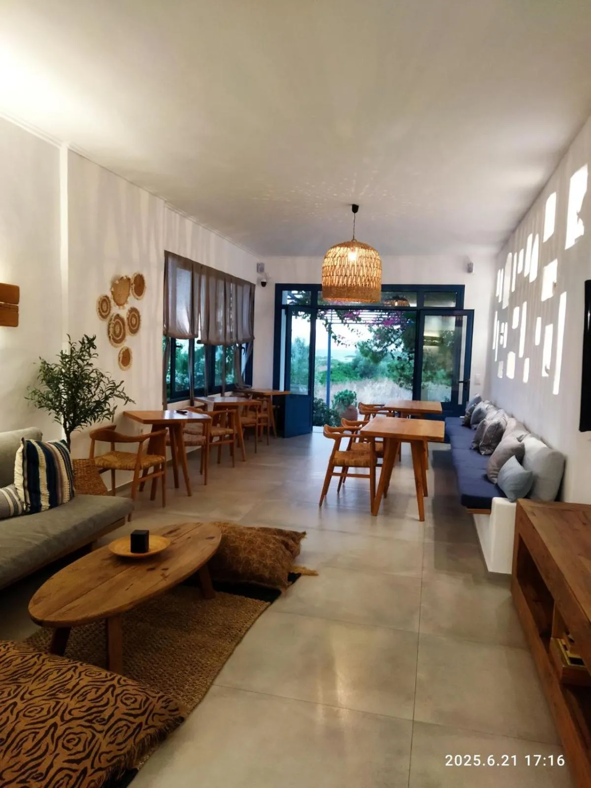 Hotel Flisvos