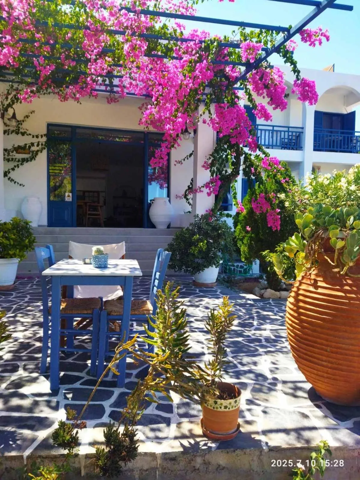 Hotel Flisvos