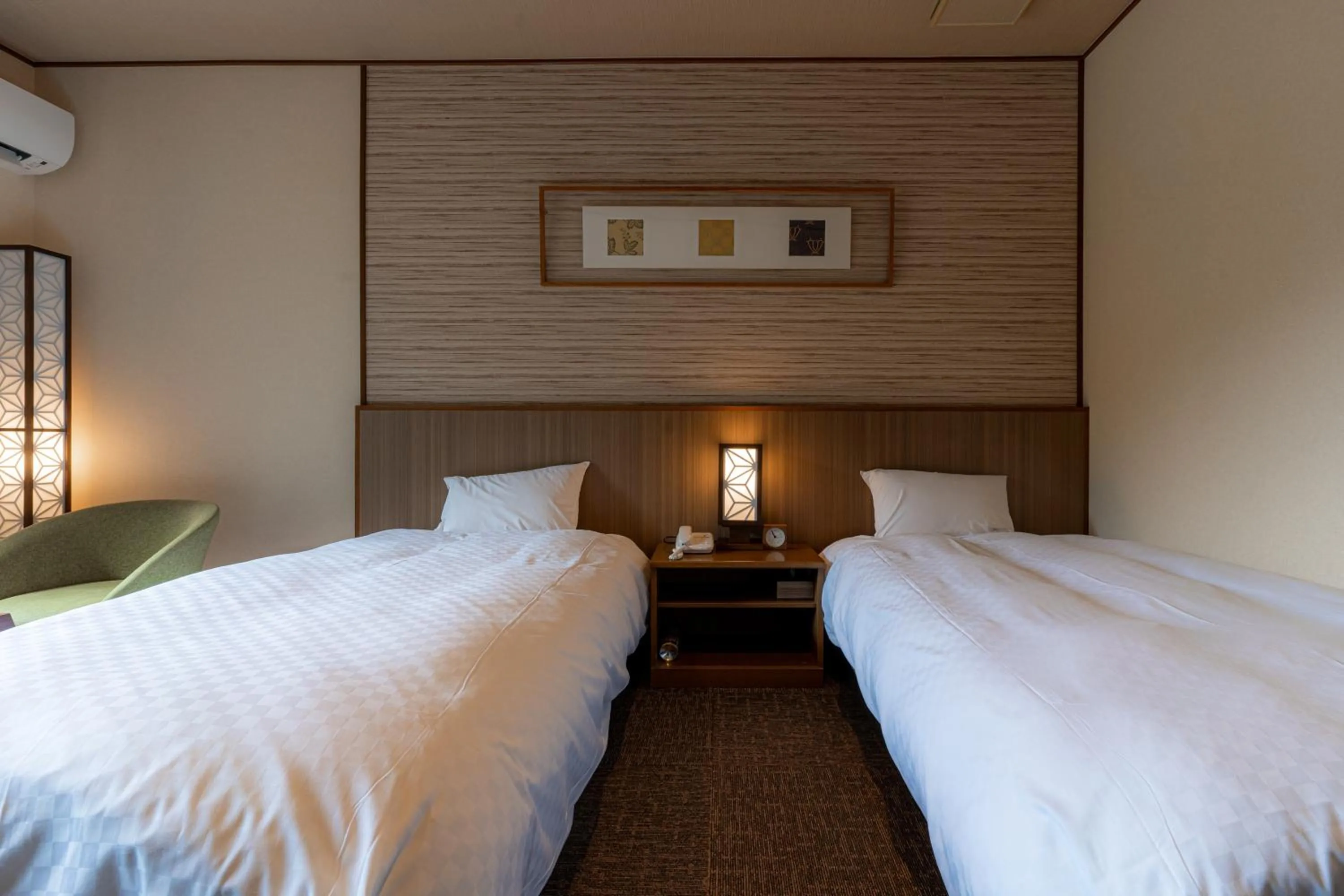 Photo of the whole room, Bed in Japanese Ryokan Seryo