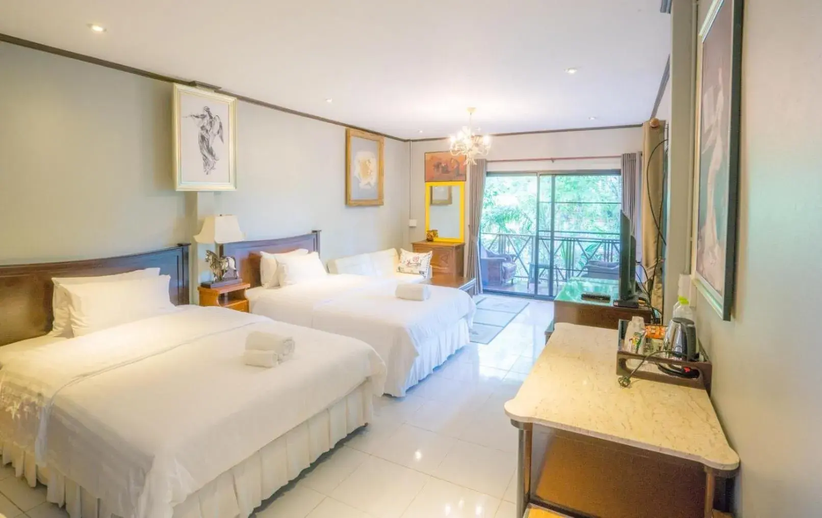 Bed in Ban Mai Vintage Bed in Ban Mai Vintage