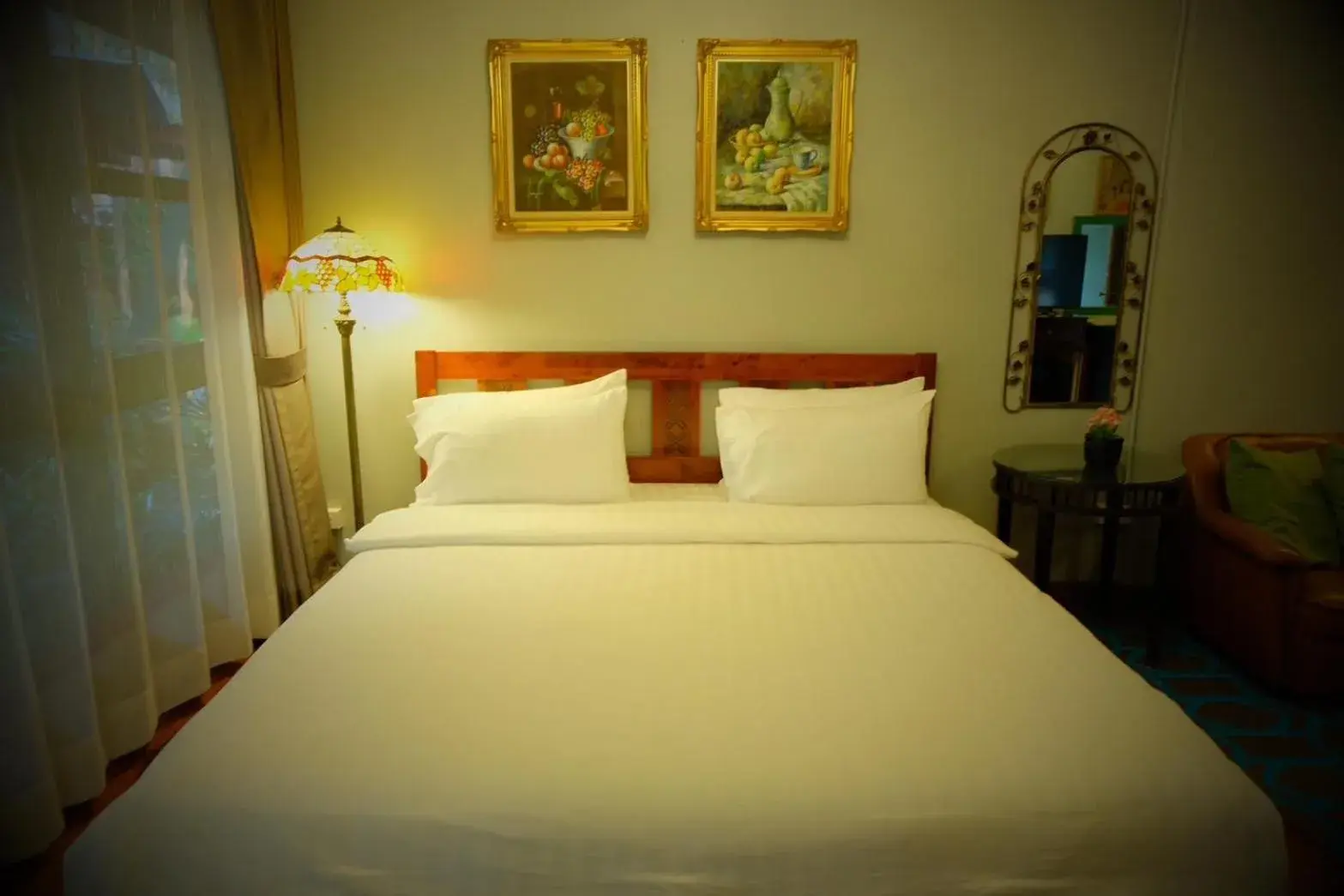 Bed in Ban Mai Vintage Bed in Ban Mai Vintage