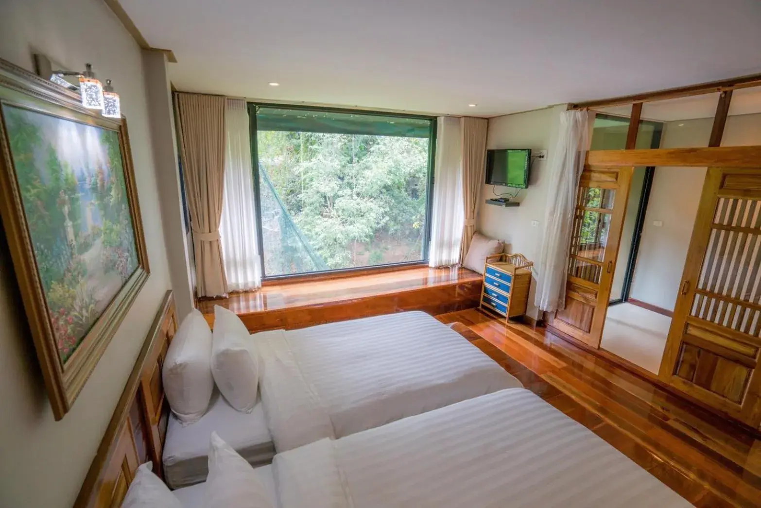 Bed in Ban Mai Vintage Bed in Ban Mai Vintage