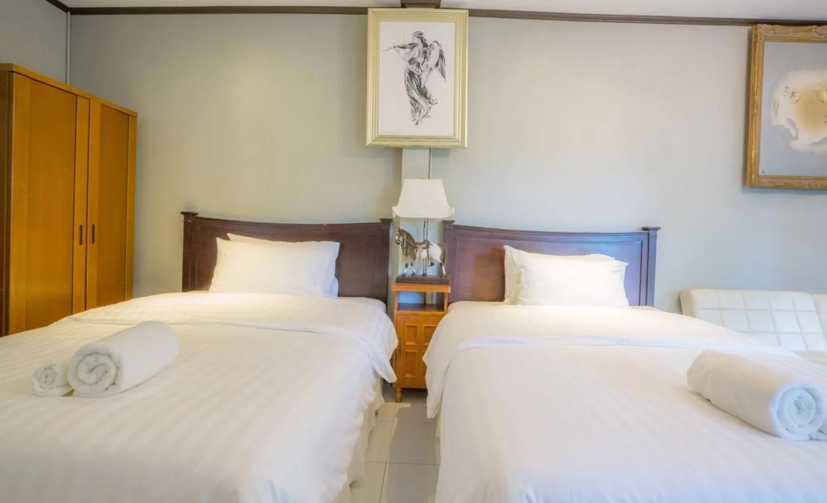 Bed in Ban Mai Vintage