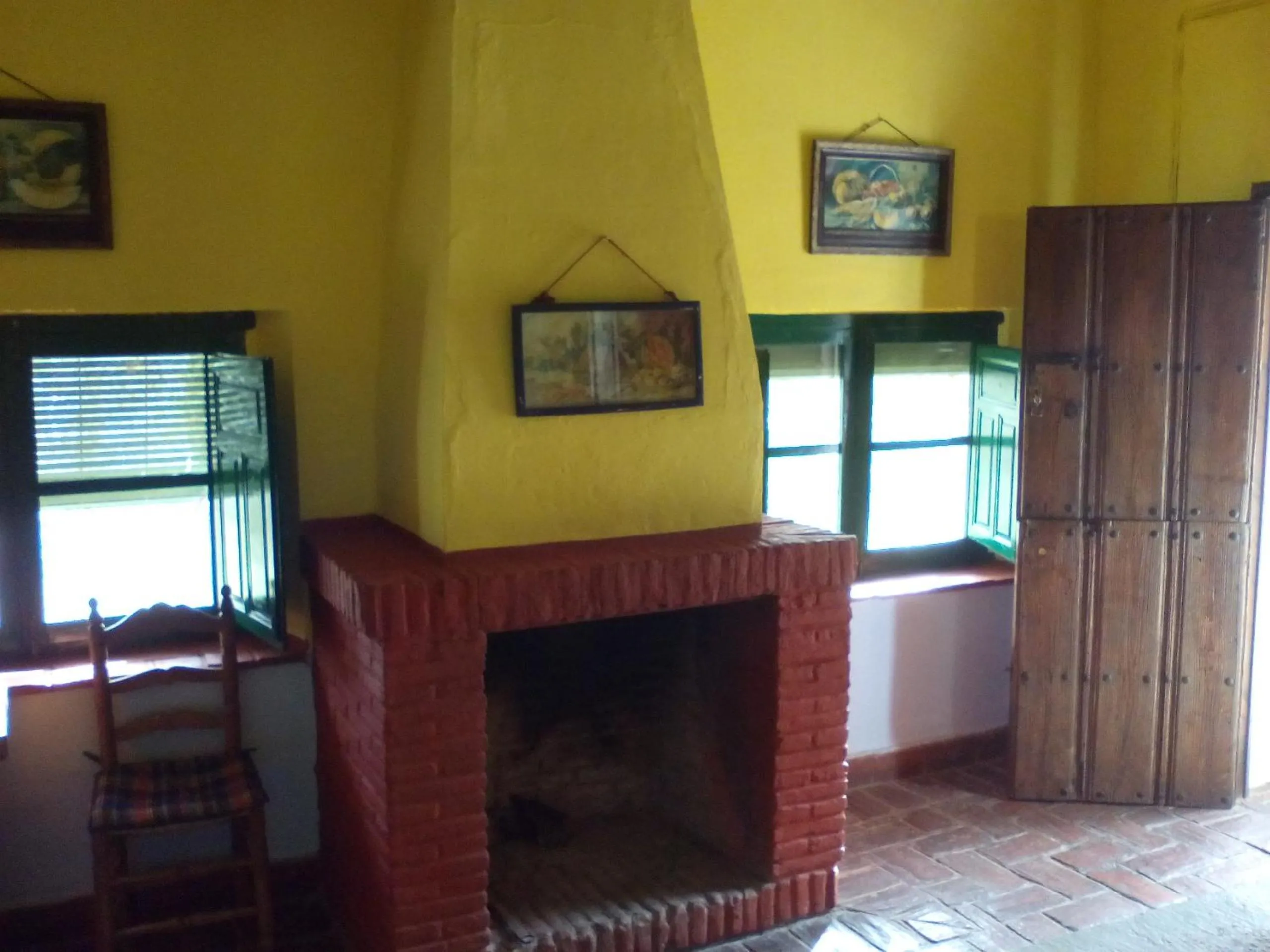 Two-Bedroom Apartment in Cortijo El Berrocal