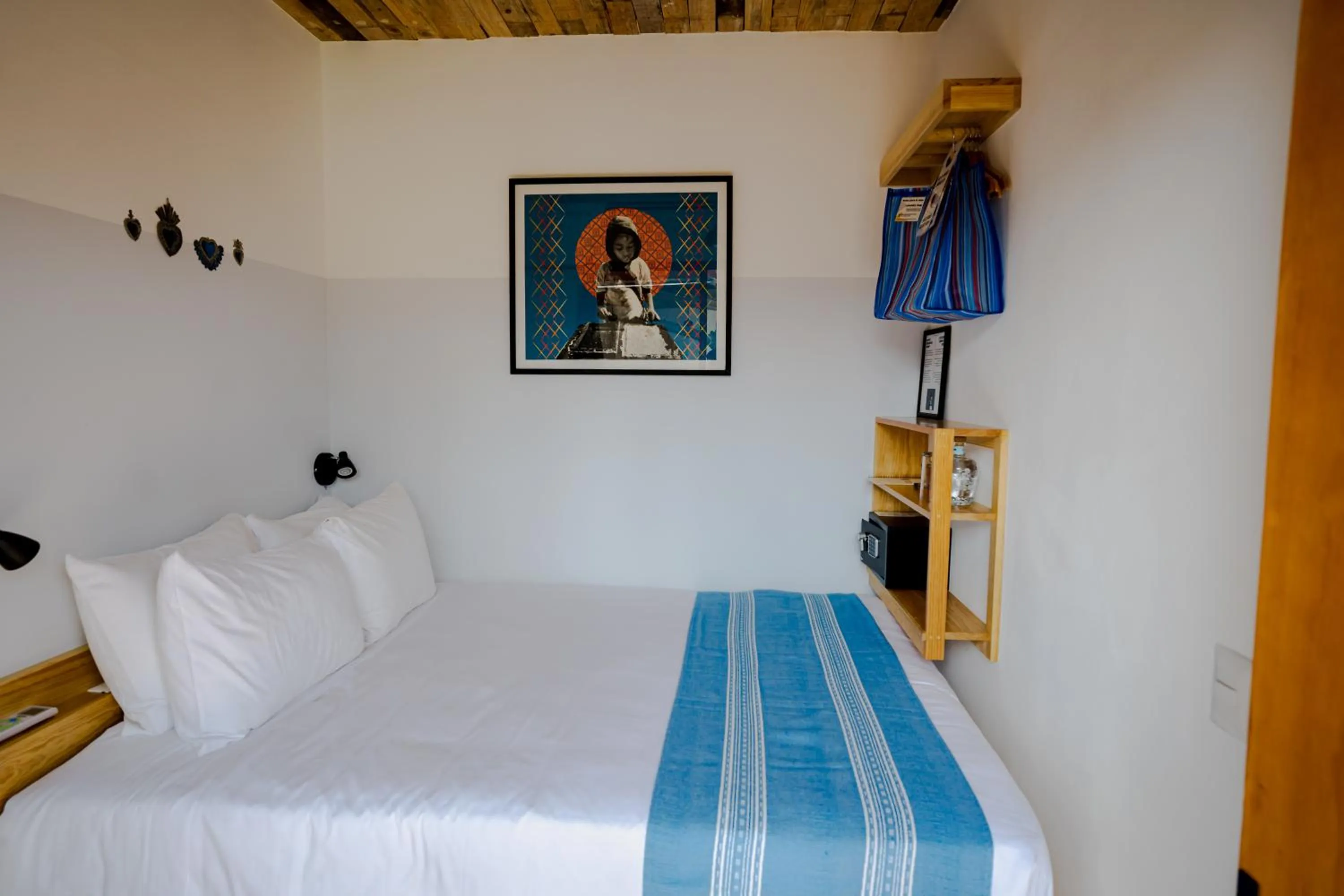 Bedroom, Bed in Hotel con Corazón Oaxaca