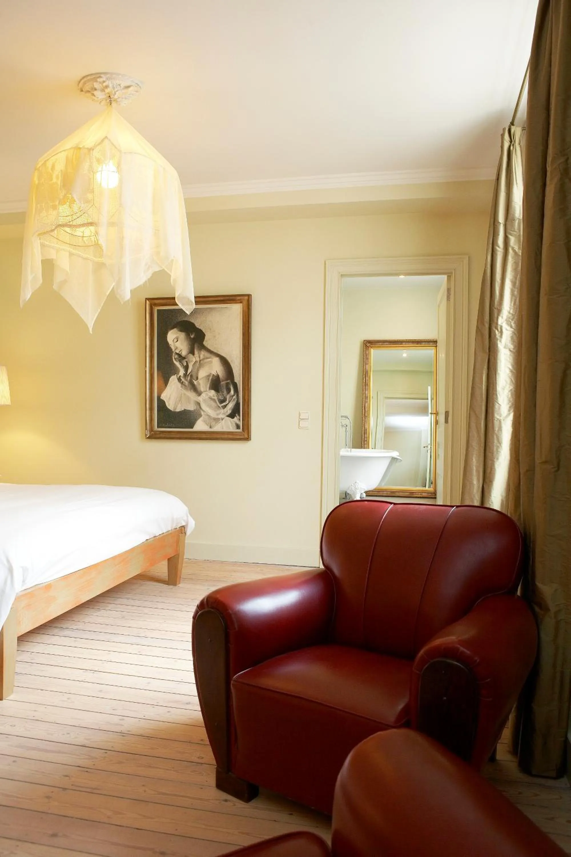 Seating area in Le Vaudeville