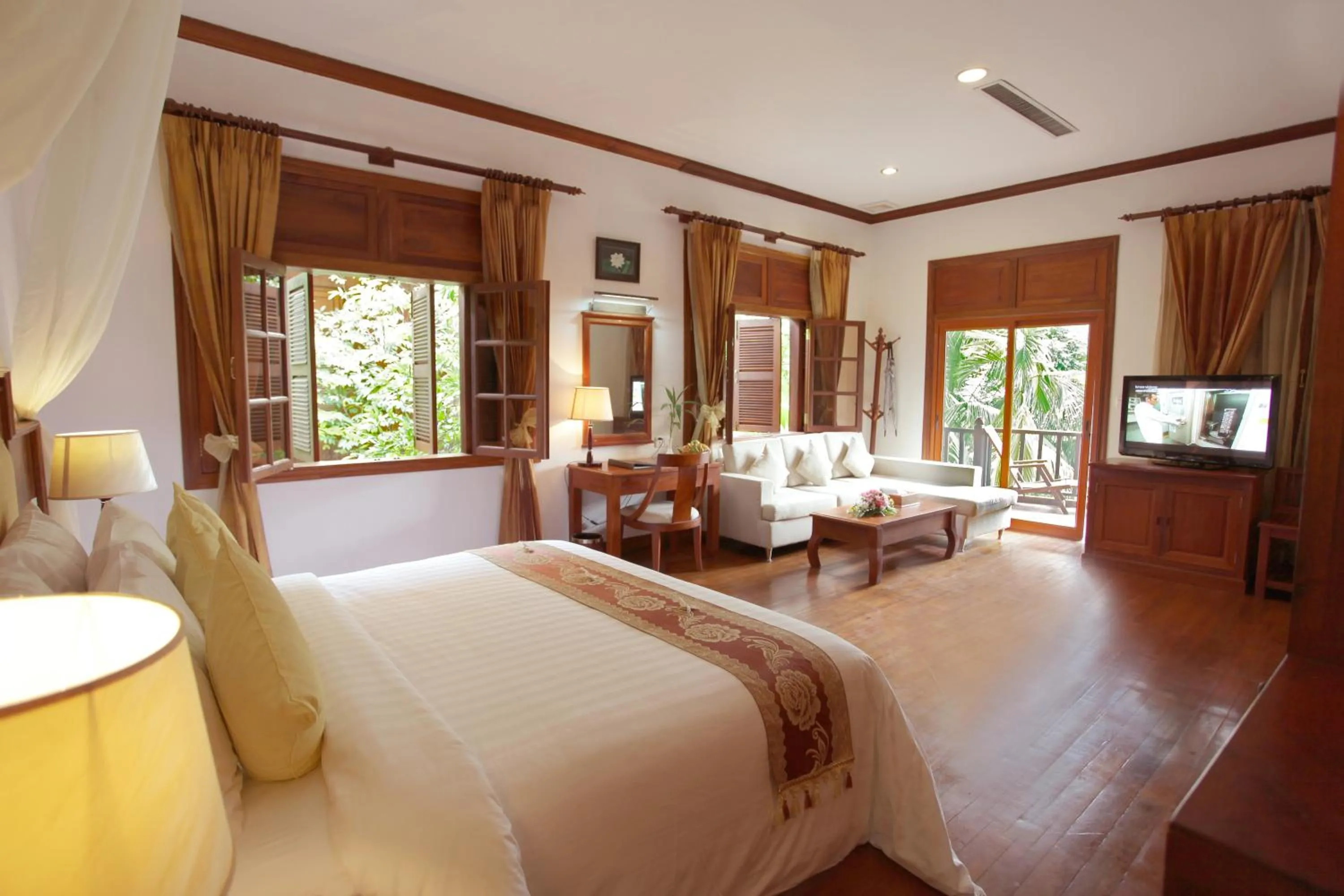 Photo of the whole room in Sokhalay Angkor Villa Resort