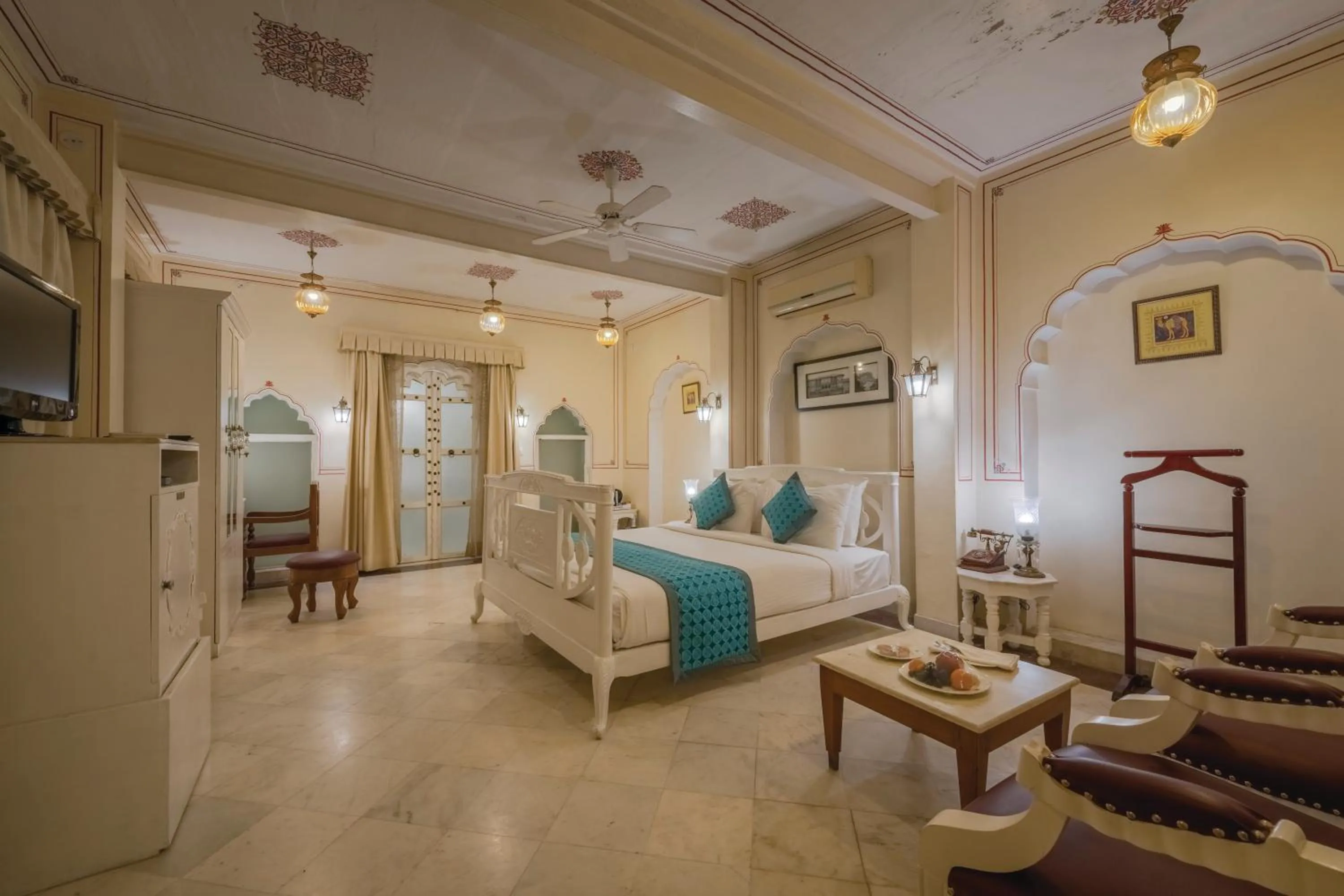 Photo of the whole room, Bed in Chomu Palace Jaipur - A Heritage Hotel