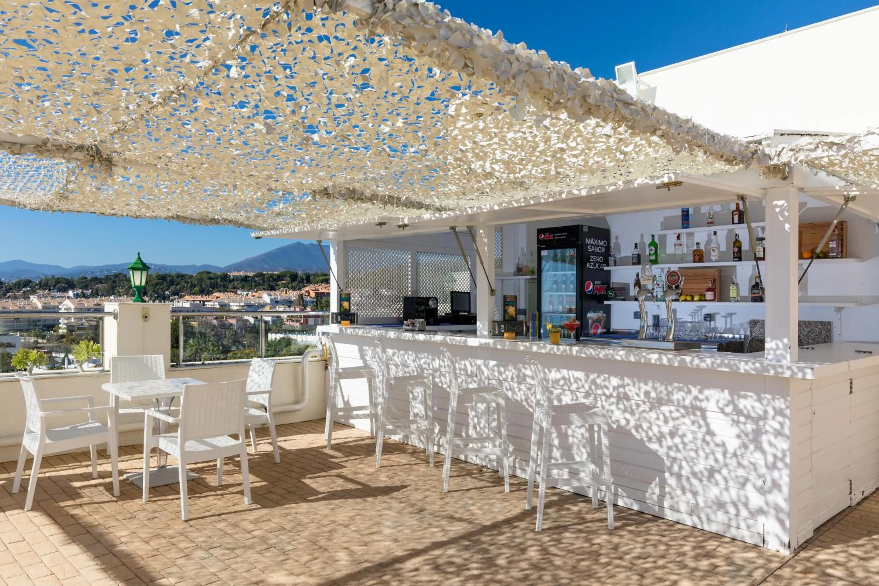 Swimming pool in Senator Marbella