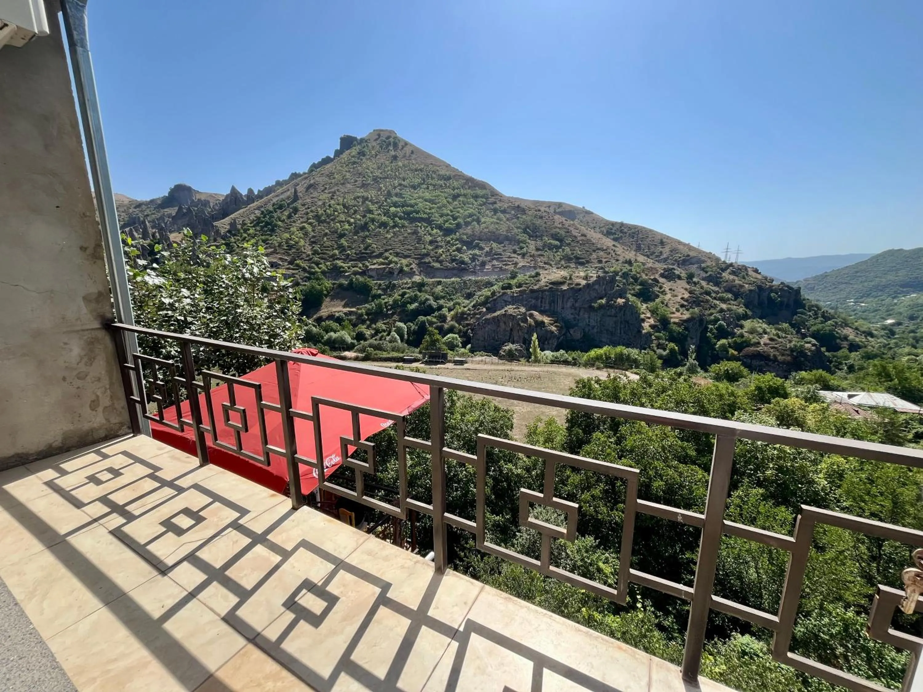 Kirch Hotel & Restaurant