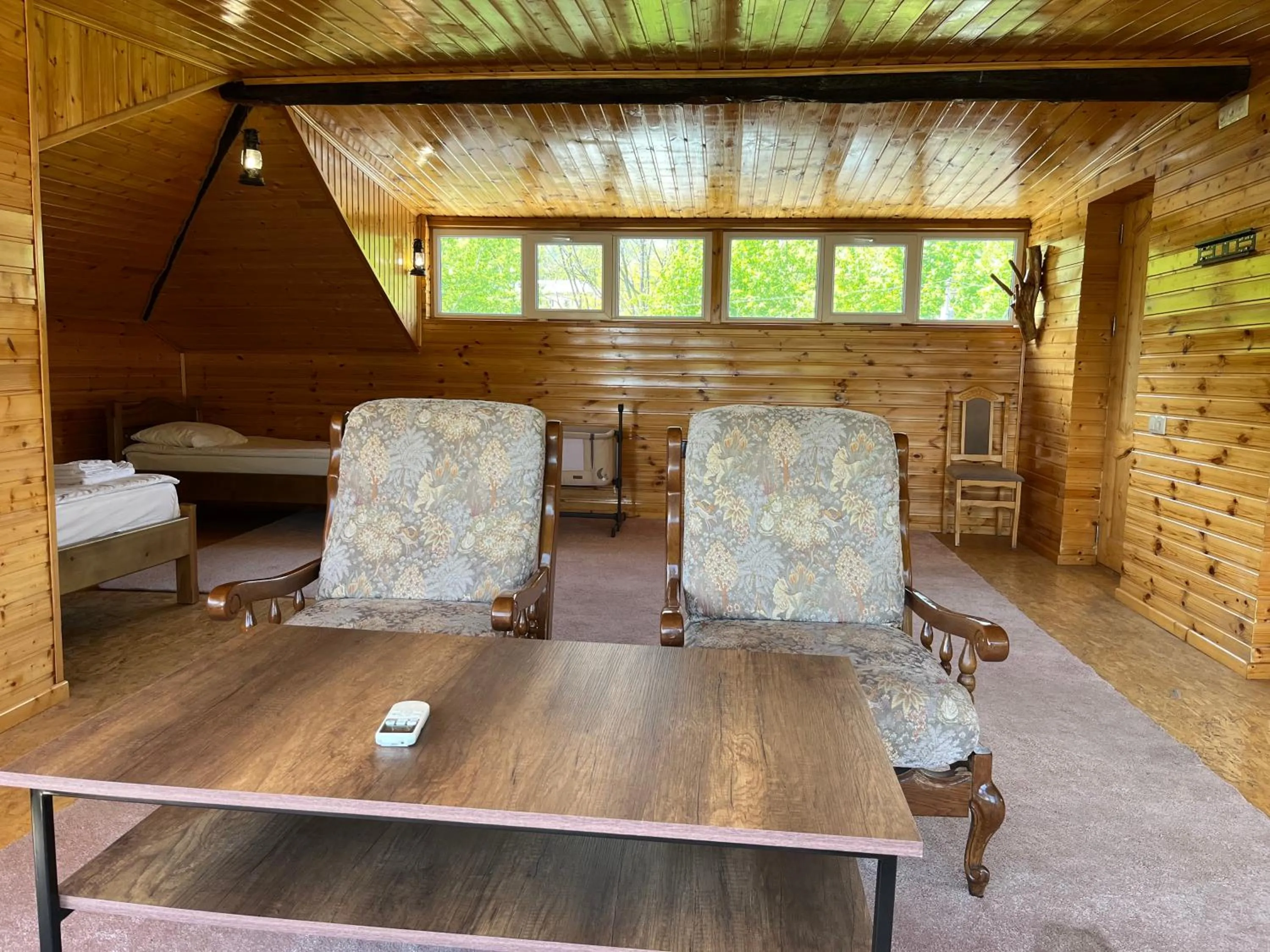 Kirch Hotel & Restaurant