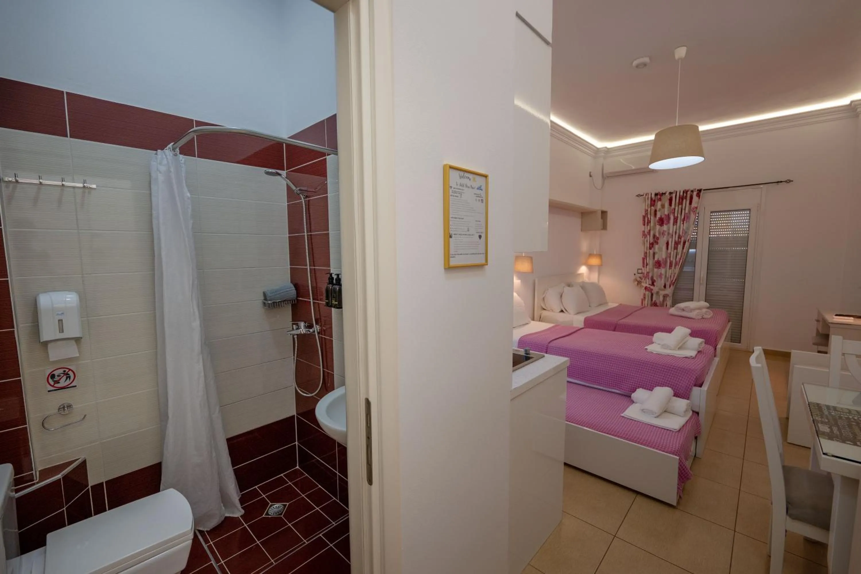 Photo of the whole room, Bed in Hotel Mira Mare