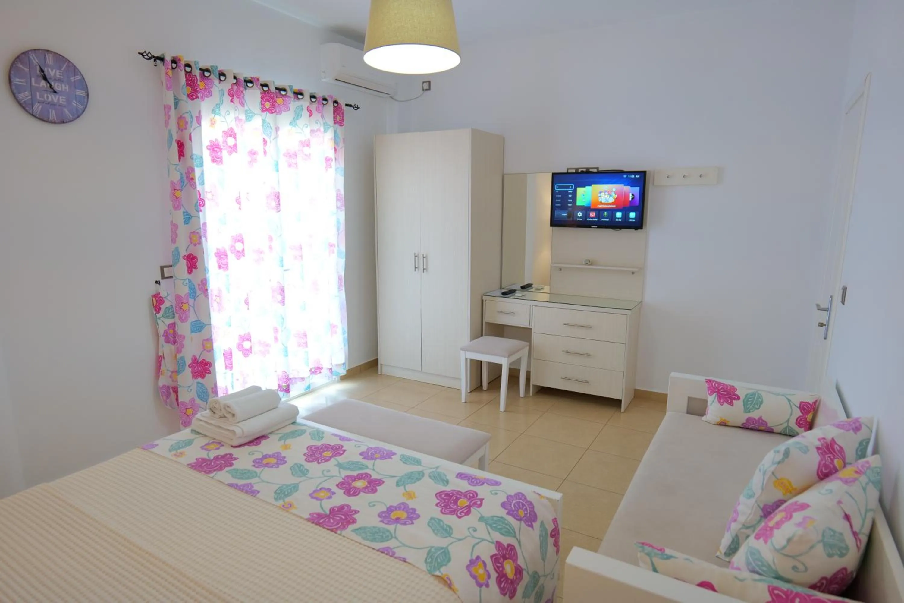 Bedroom, Bed in Hotel Mira Mare