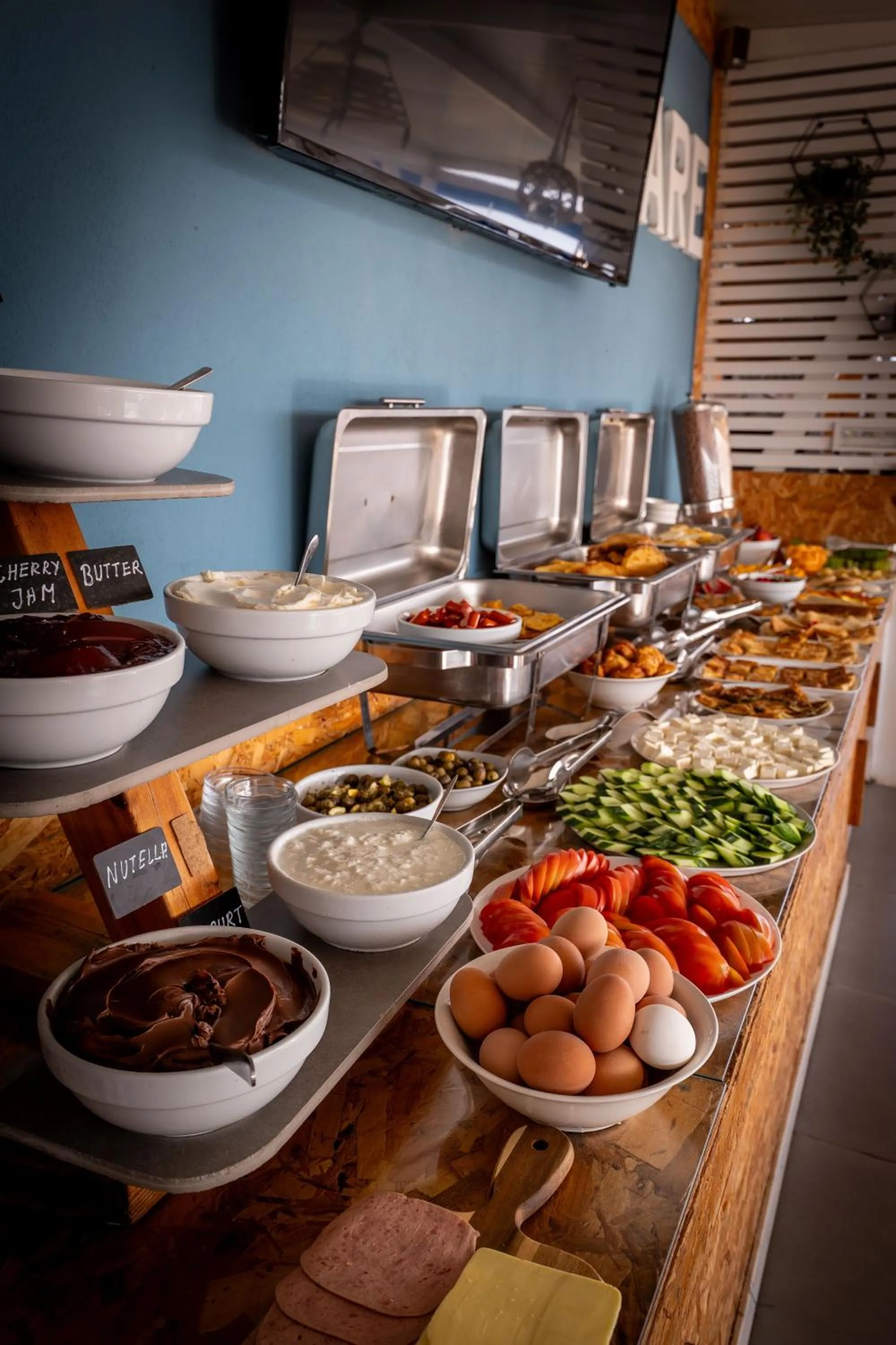 Buffet breakfast in Hotel Mira Mare