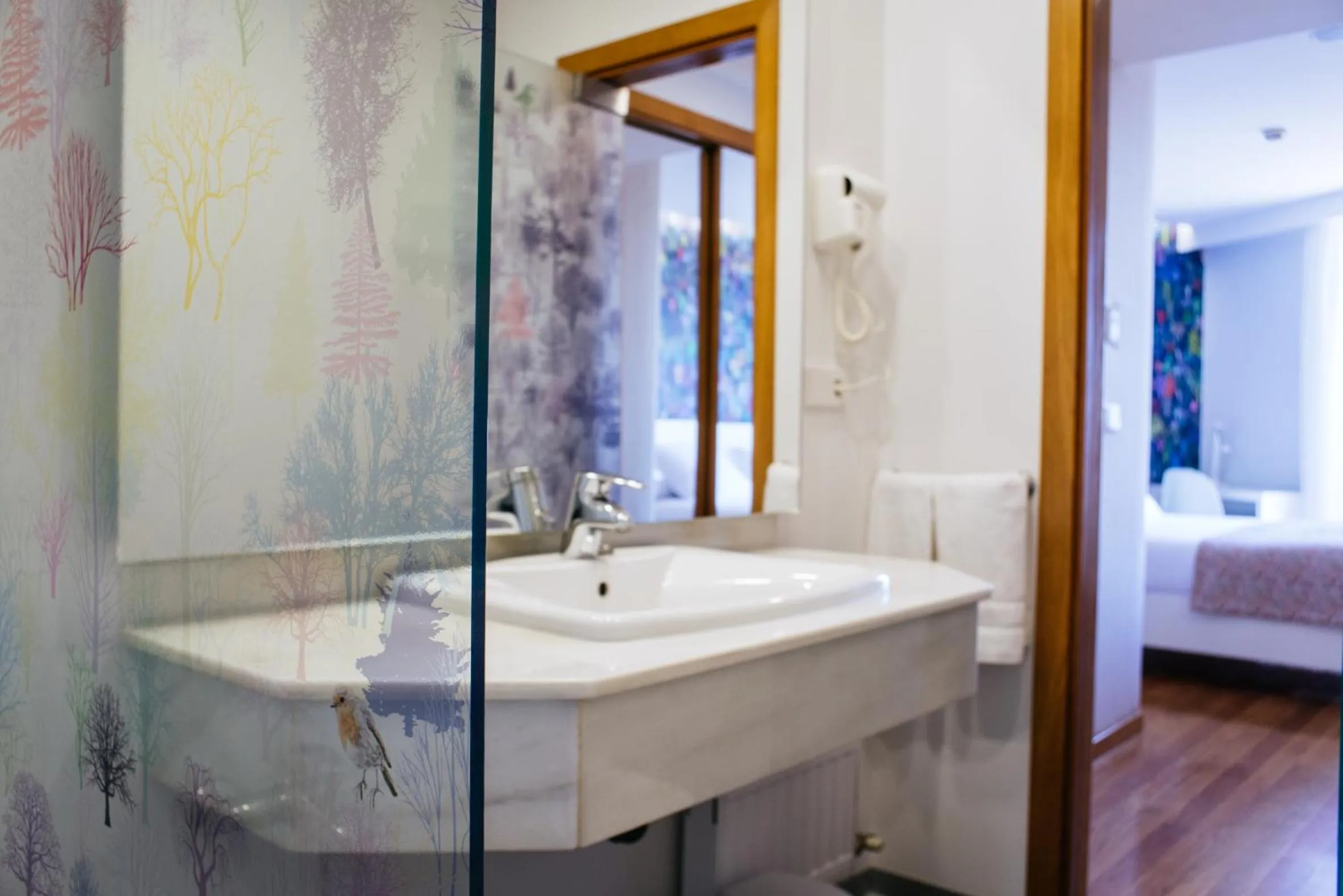 Bathroom, Bed in Hotel Lino