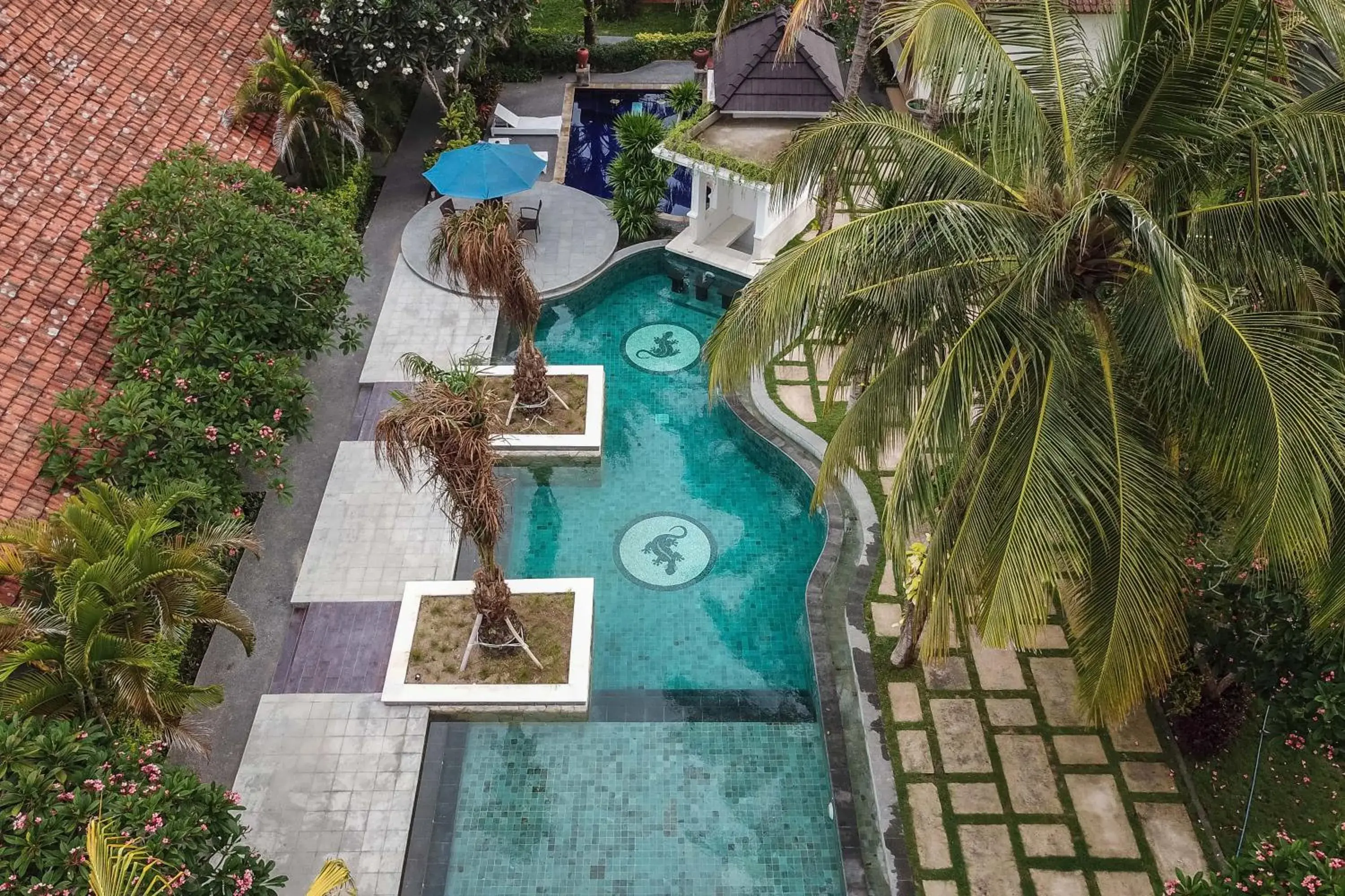 Swimming pool in Segara Anak Hotel Swimming pool in Segara Anak Hotel