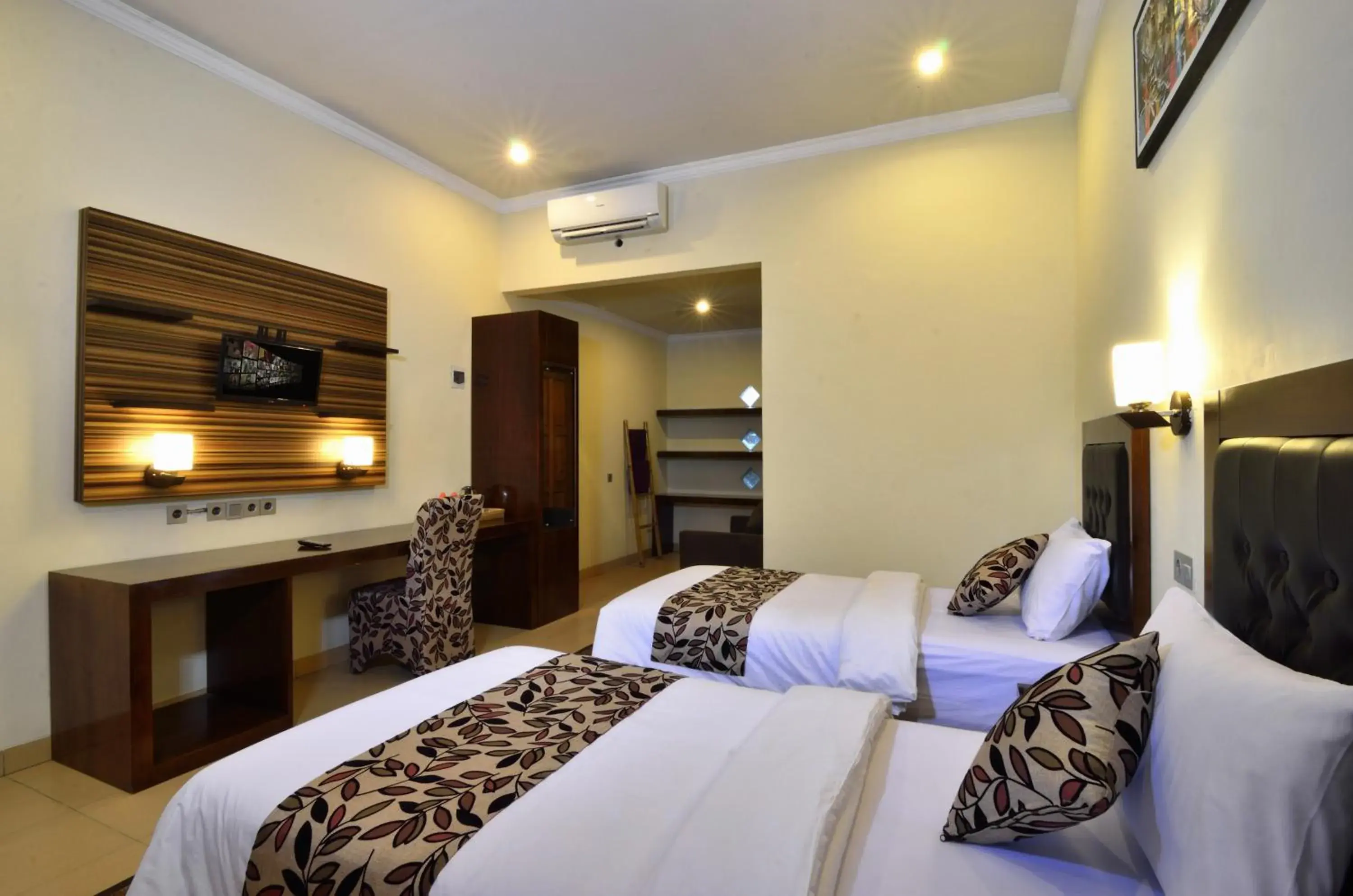 Property building, Bed in Segara Anak Hotel Property building, Bed in Segara Anak Hotel