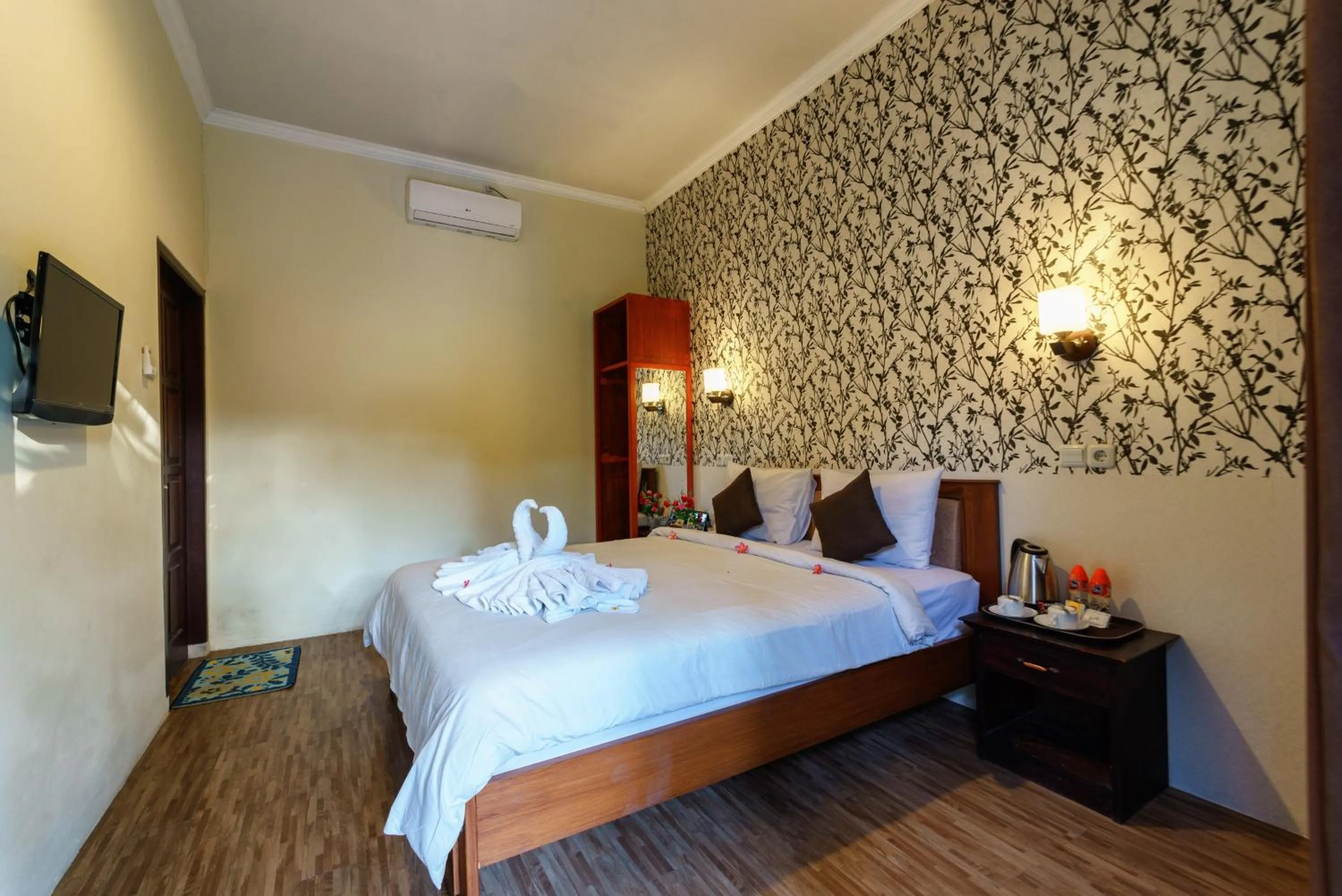 Bedroom, Bed in Segara Anak Hotel