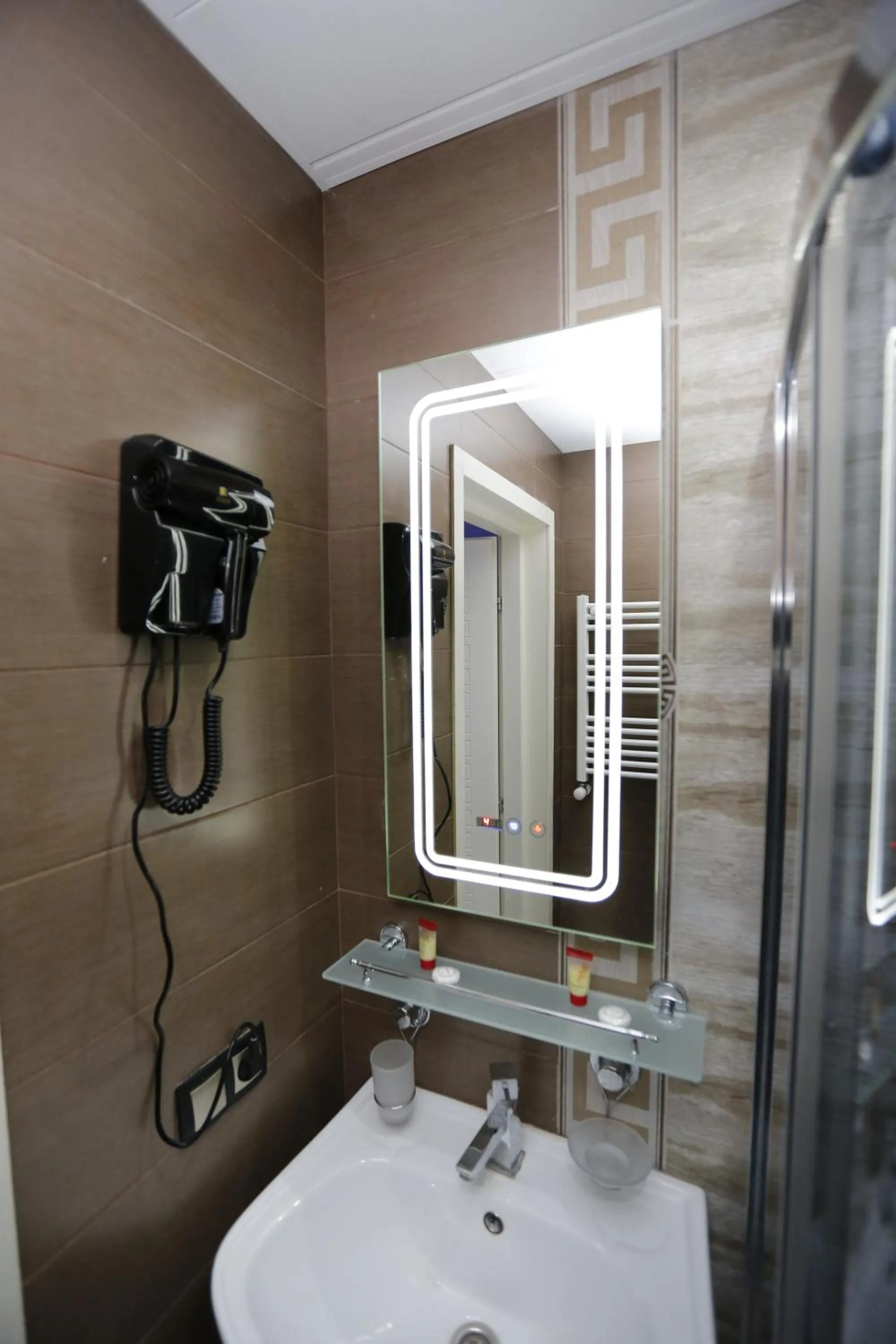 Bathroom in Grand GMP