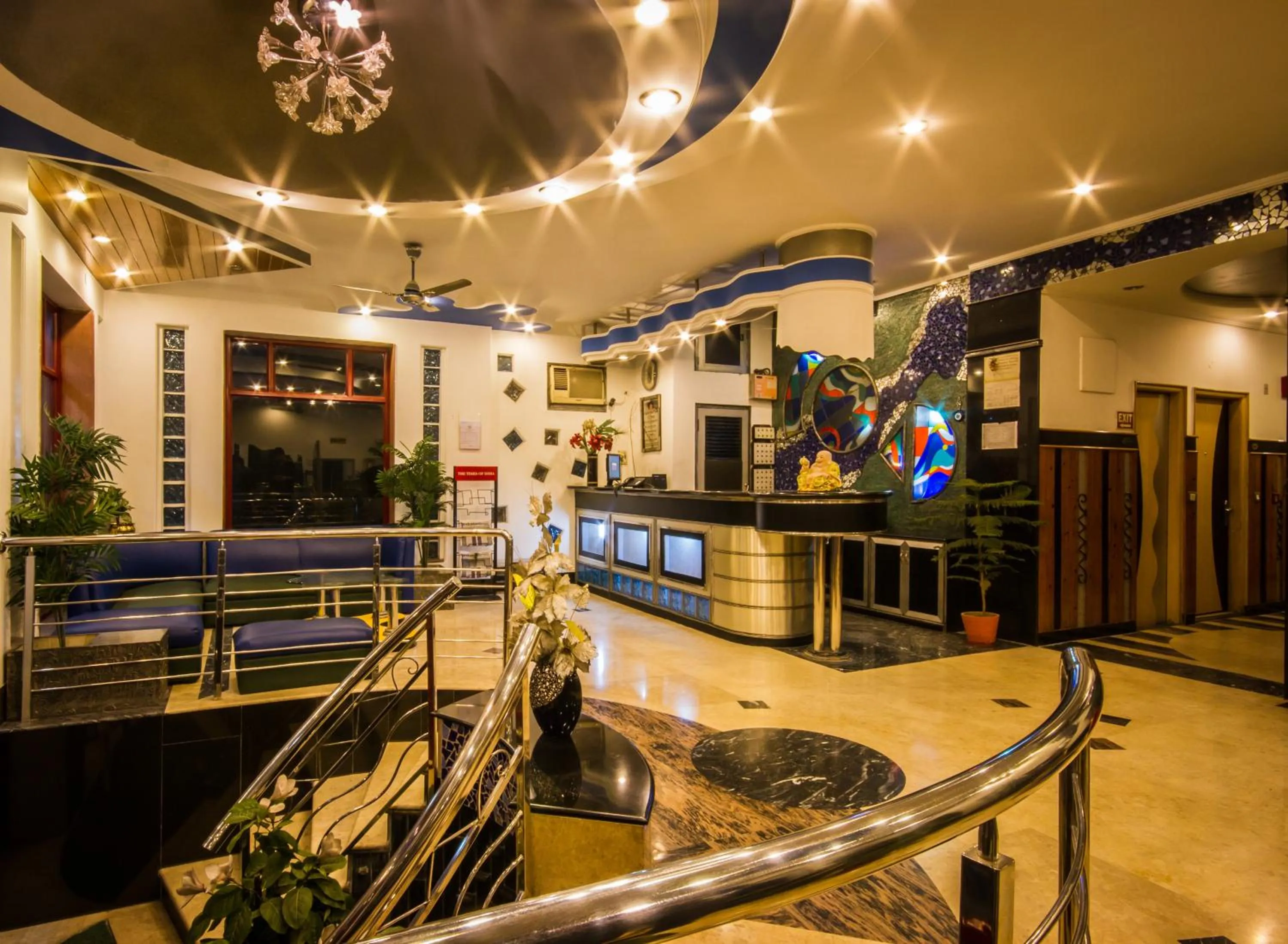 Lobby or reception in The Suncourt Hotel Yatri