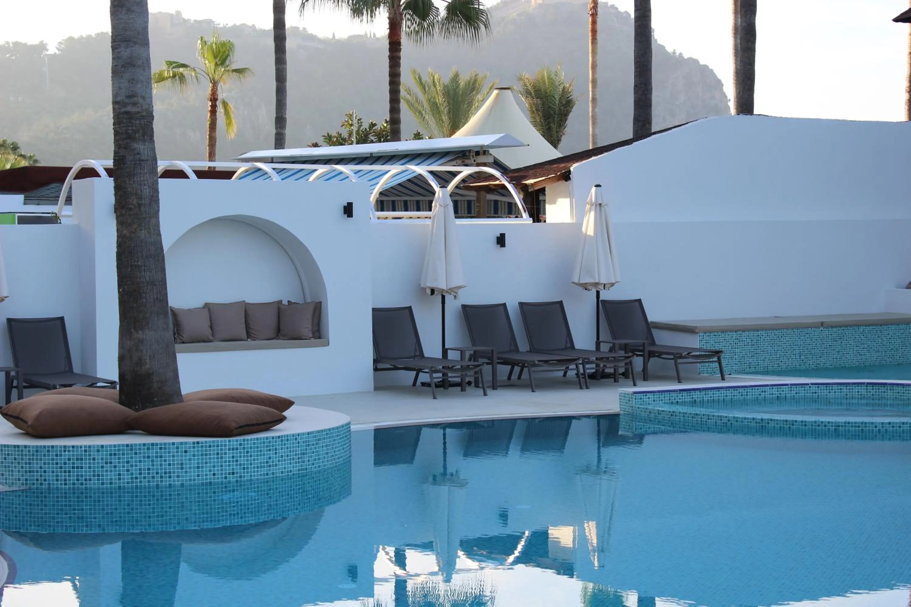 Pool view in Savk Hotel