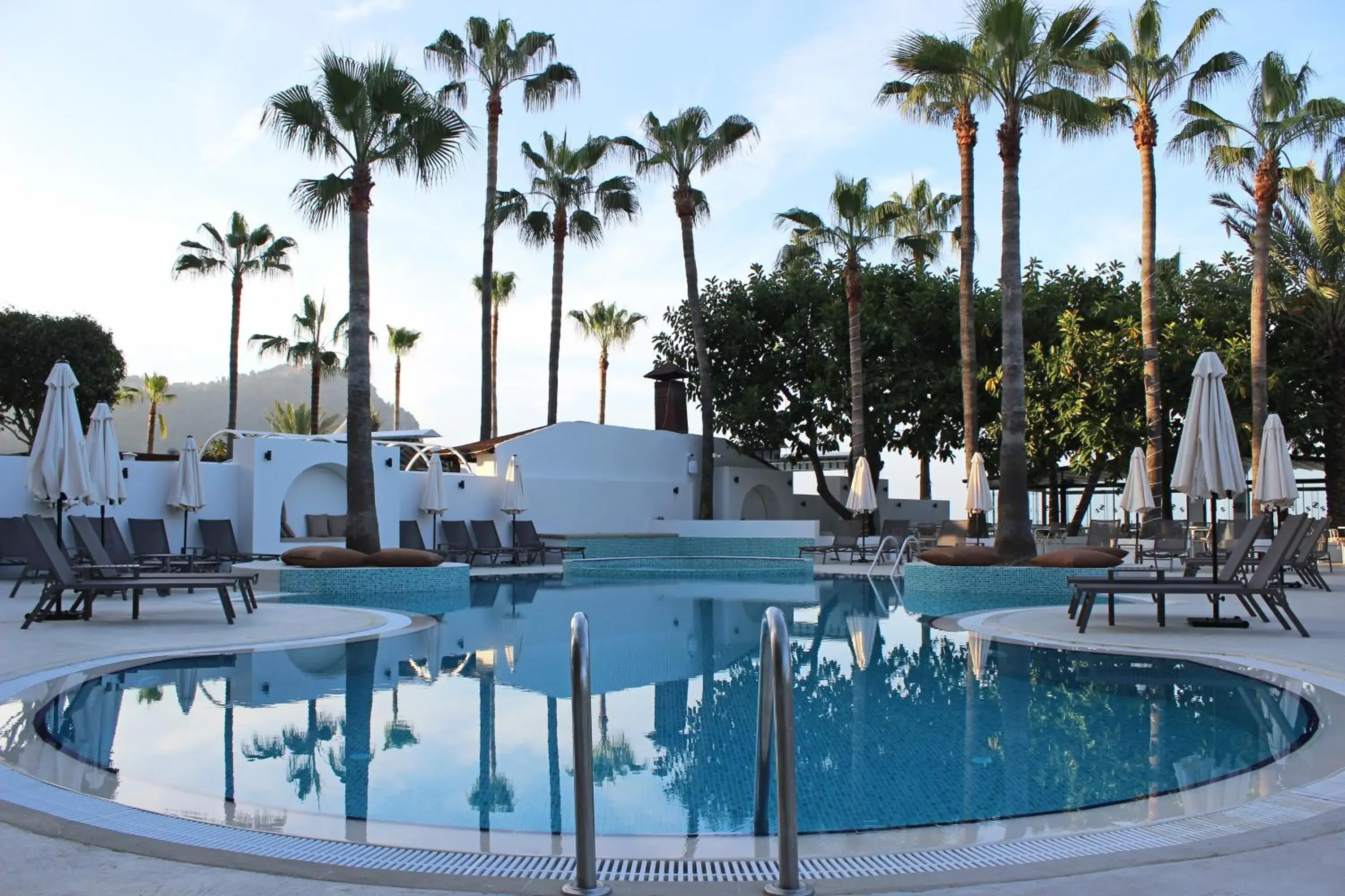 Pool view in Savk Hotel Pool view in Savk Hotel