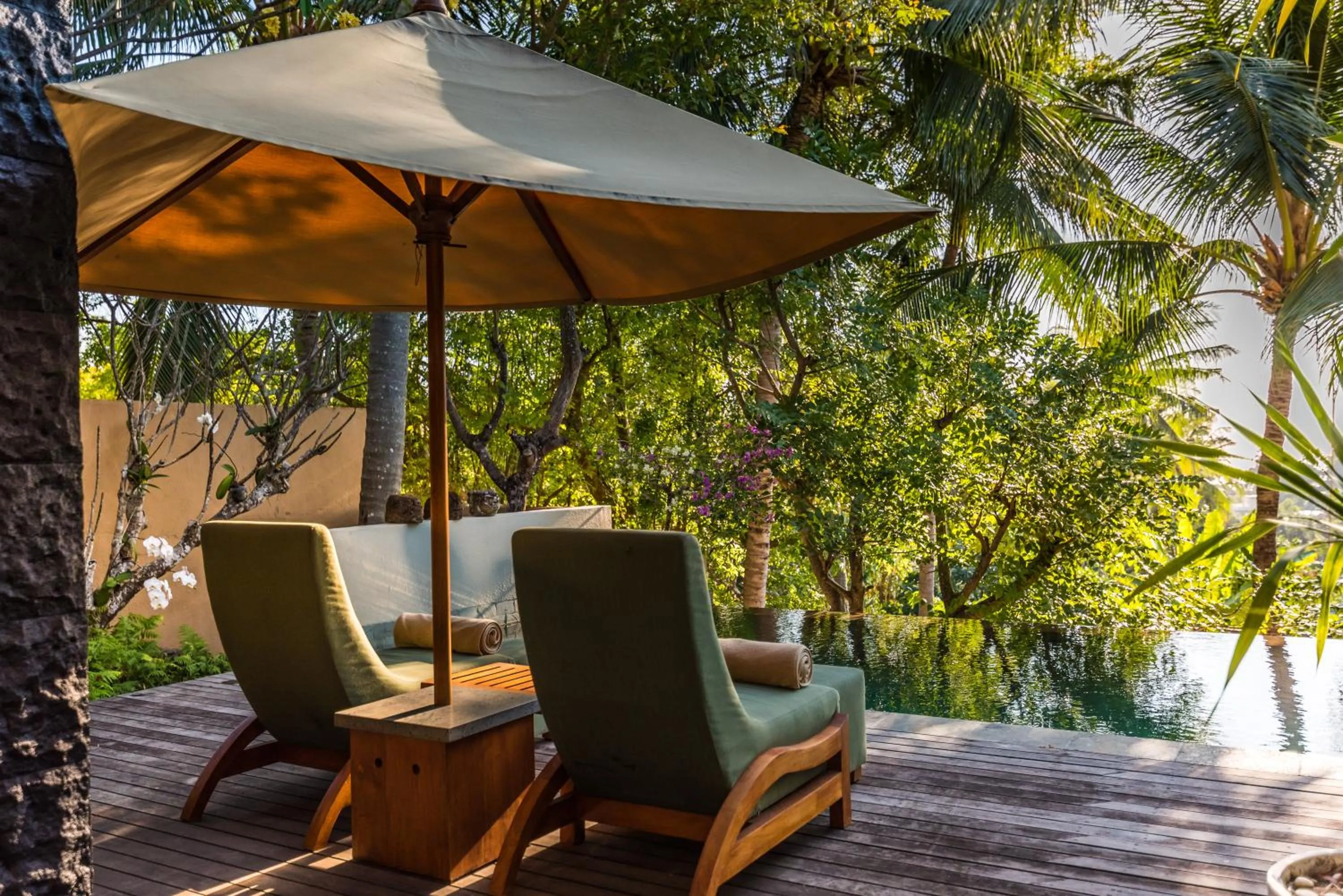 Swimming pool in Qunci Villas Resort