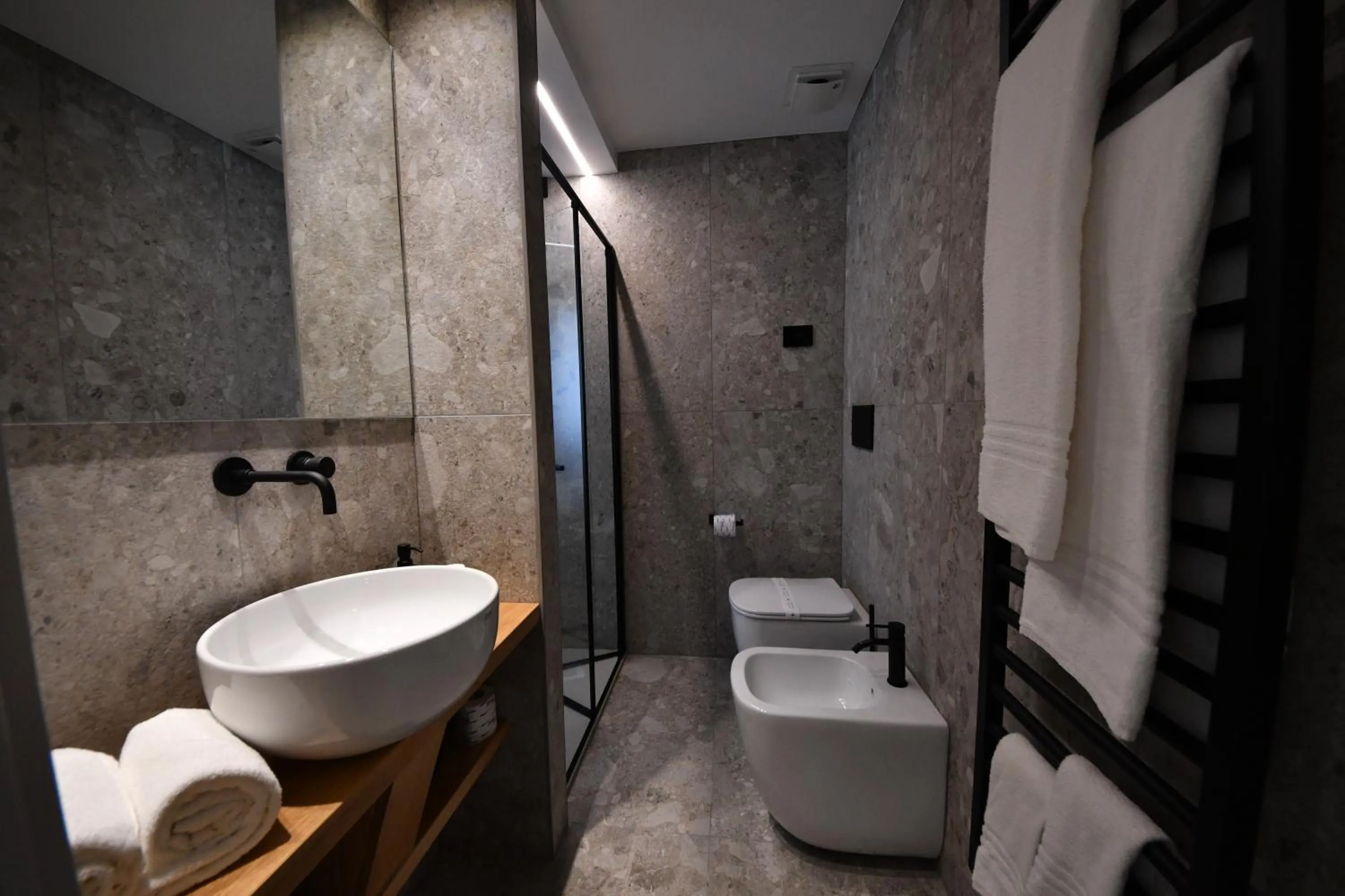 Bathroom in Hotel Piuro