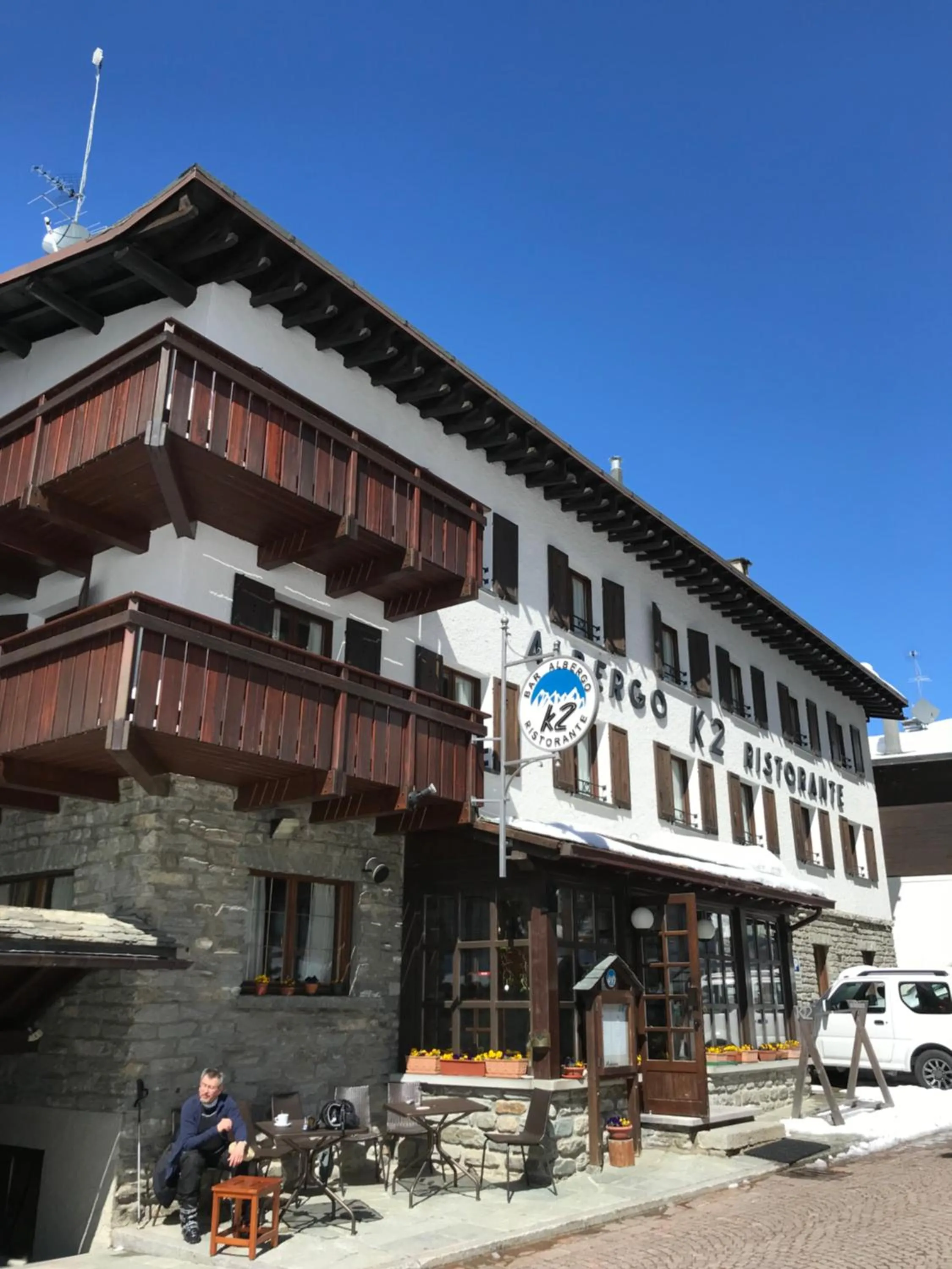 Property building in Albergo K2