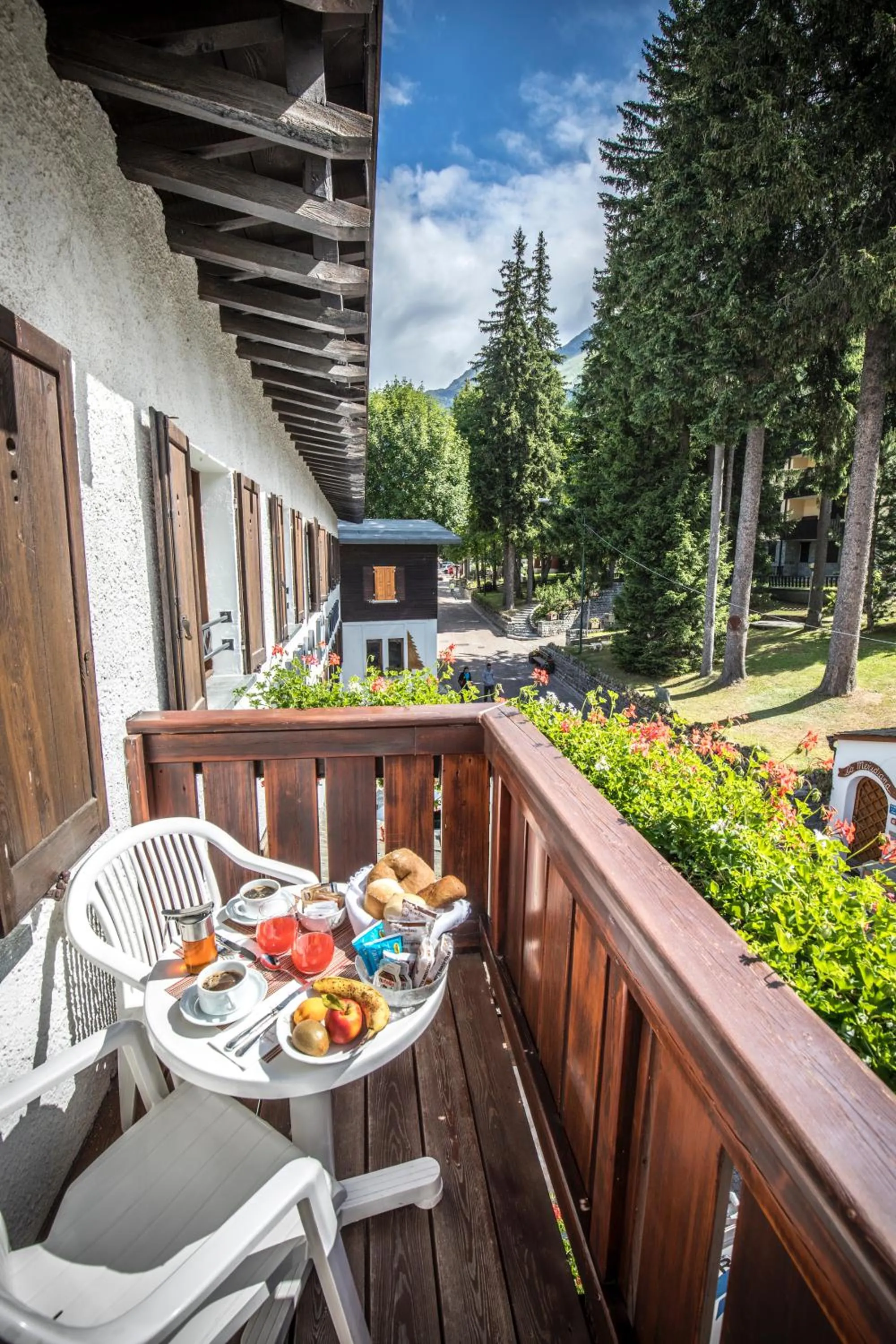Balcony/Terrace in Albergo K2