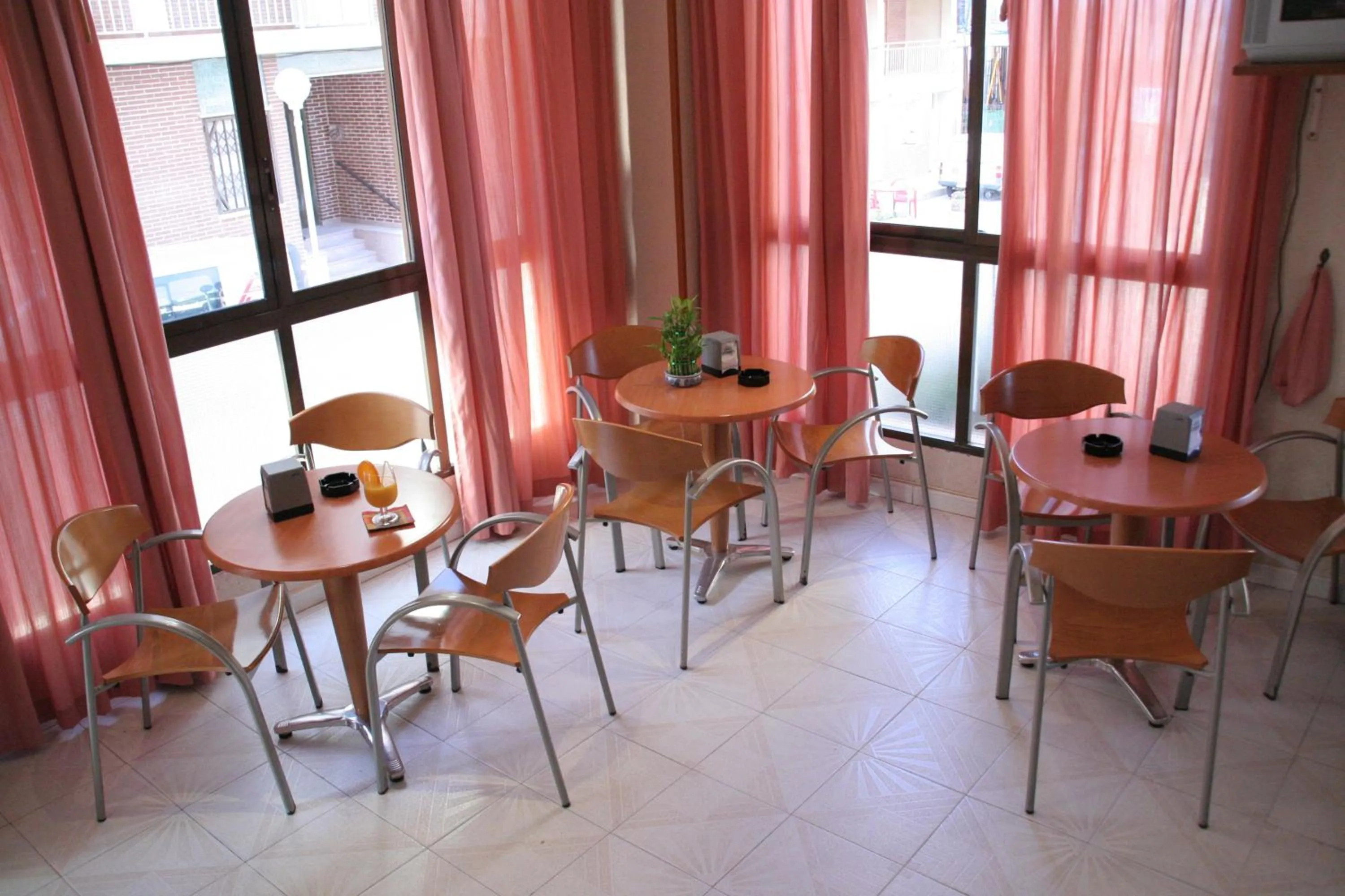 Lounge or bar in Hotel Levante