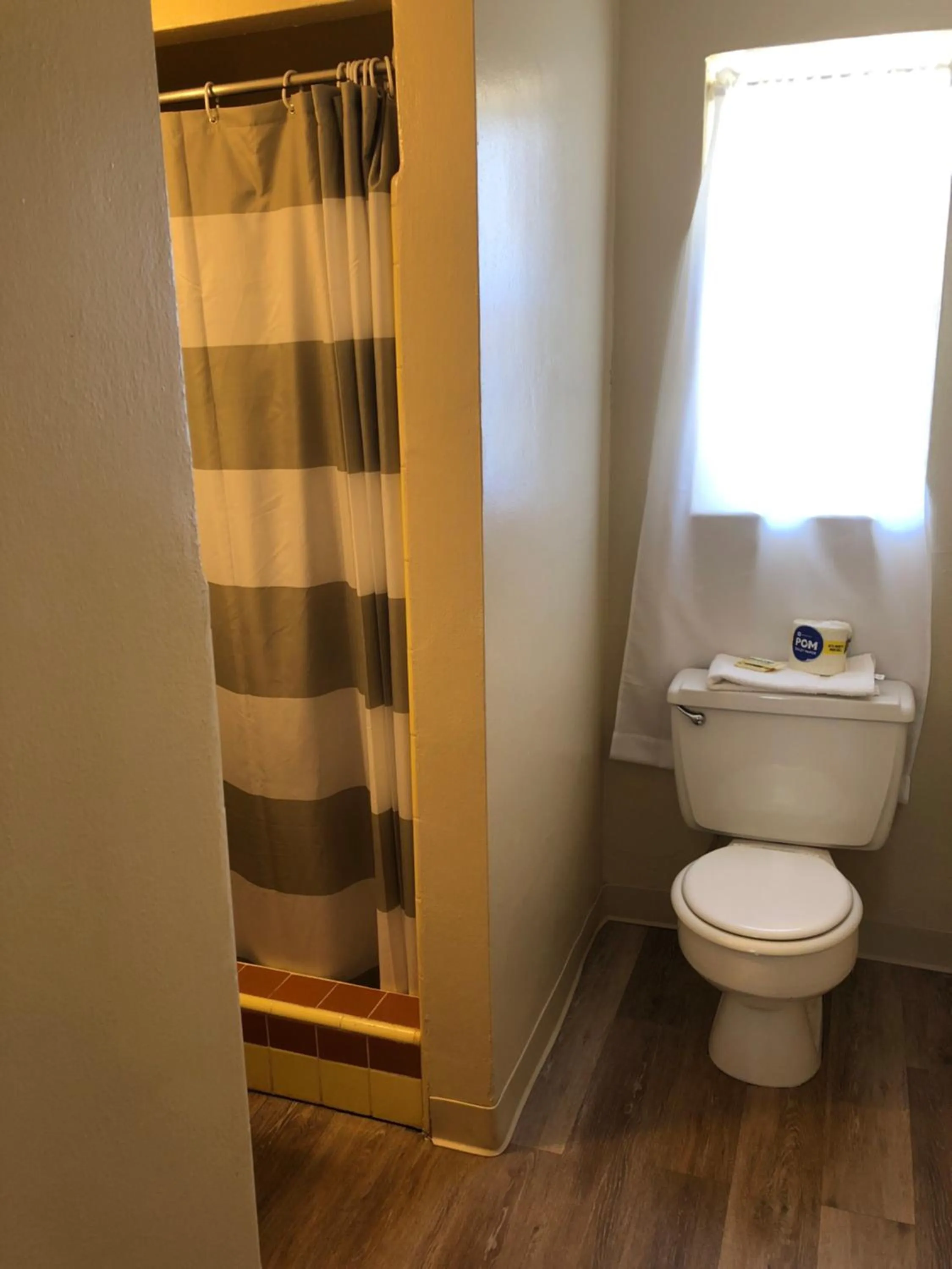 Pennwood Motor Lodge