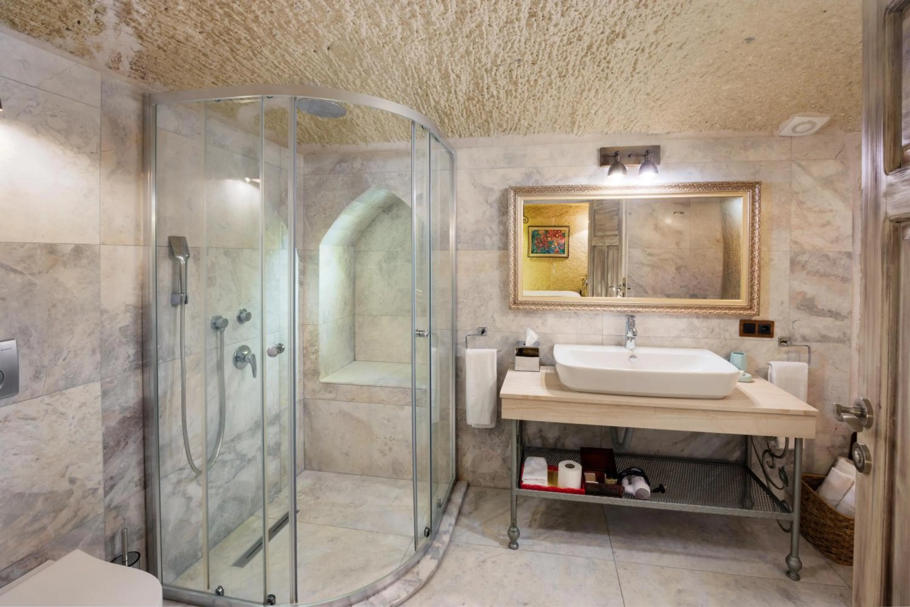Bathroom in Tafoni Houses Cave Hotel