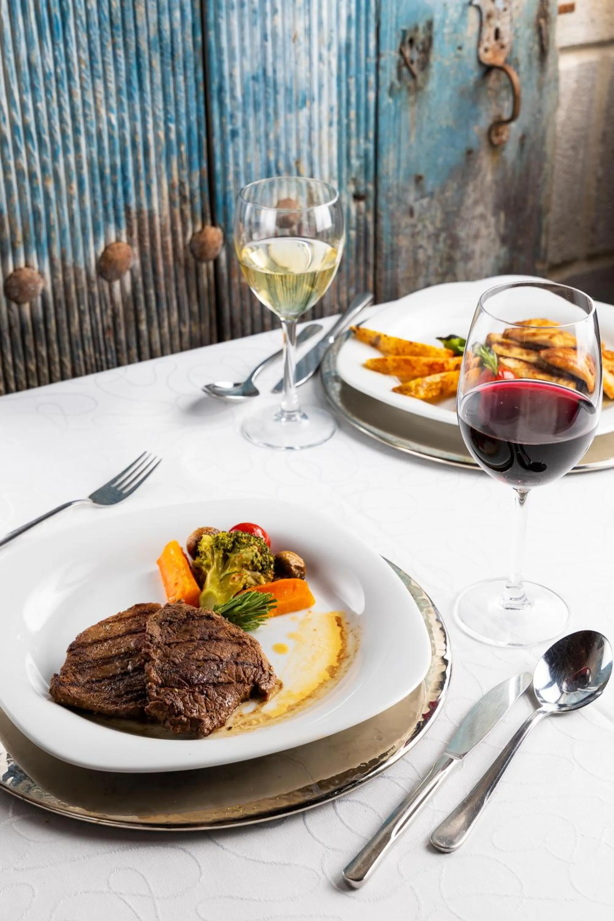 Restaurant/places to eat in Tafoni Houses Cave Hotel