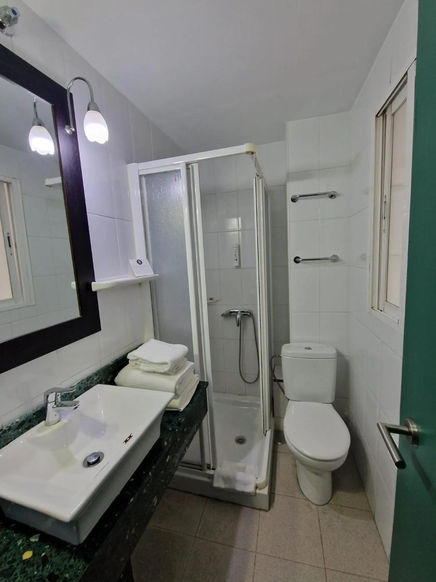 Bathroom in Itaca Colón by Soho Boutique