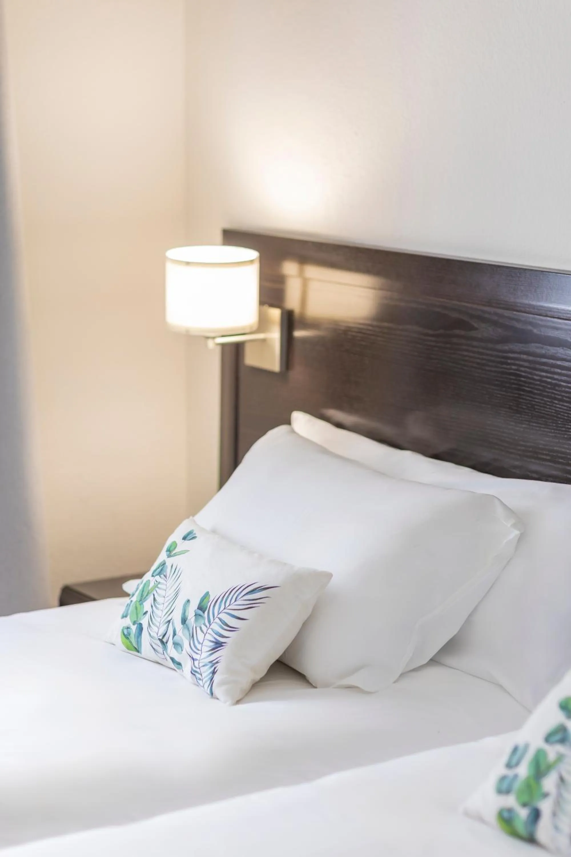 Bedroom, Bed in Itaca Colón by Soho Boutique