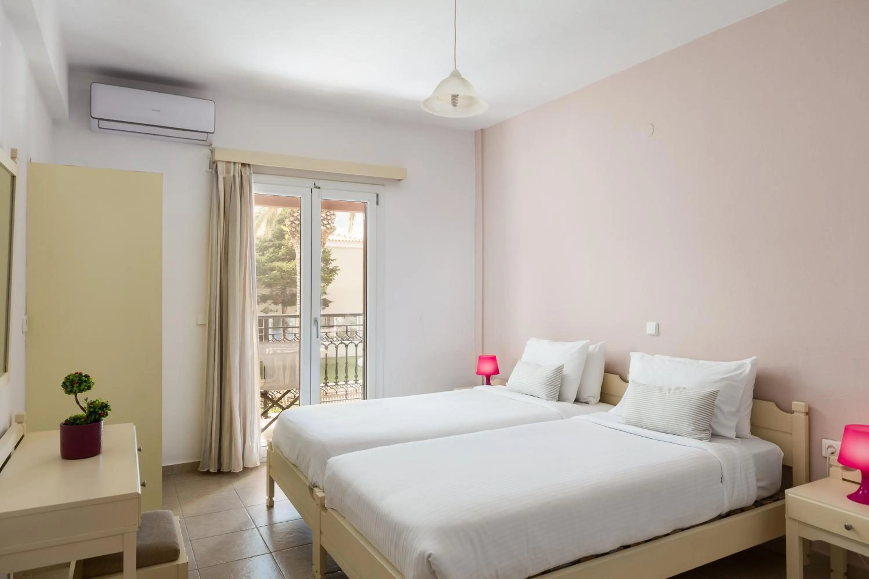 Bedroom, Bed in Filorian Hotel Apartments