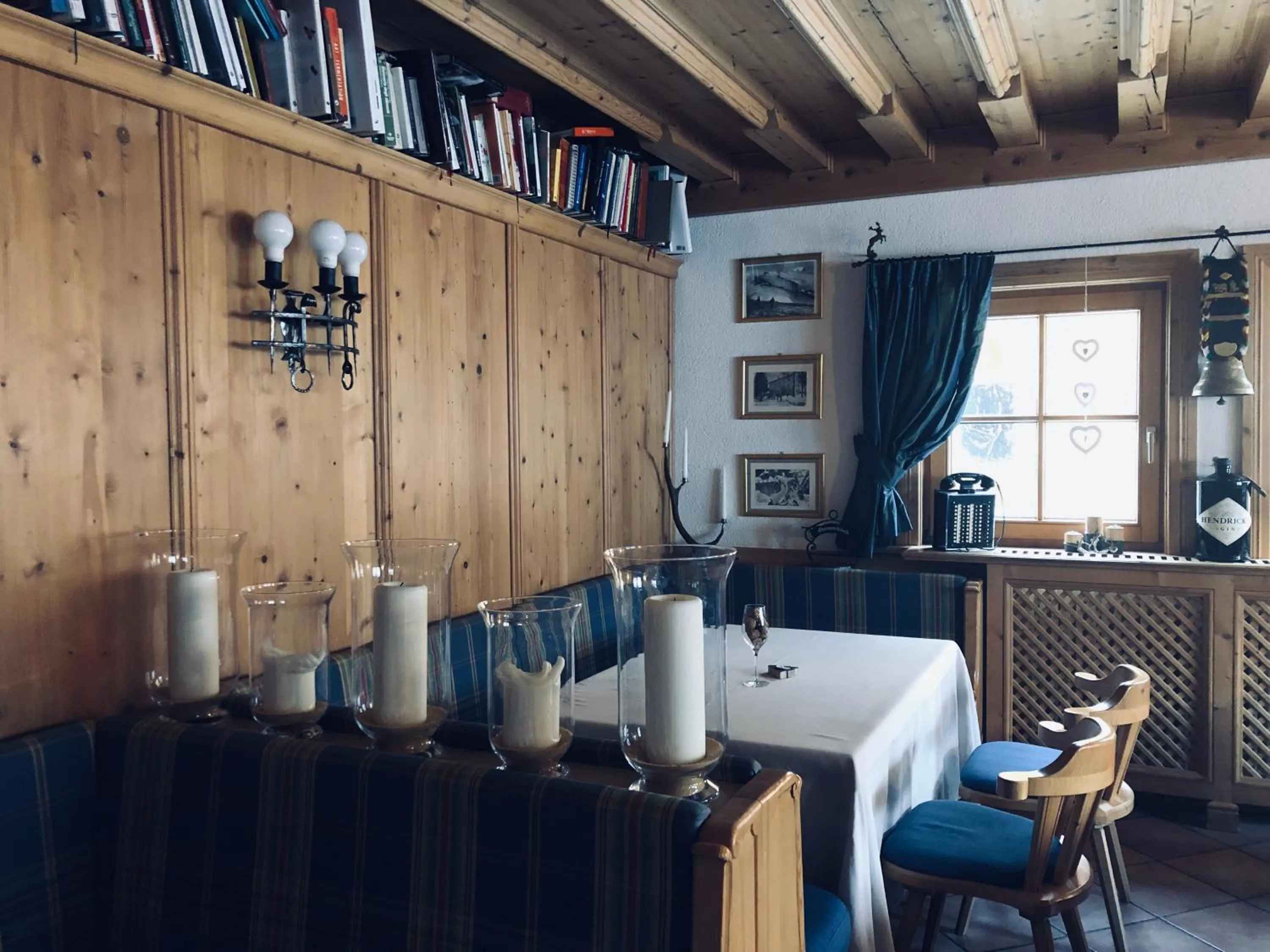 Lounge or bar in Sport Hotel Alpina